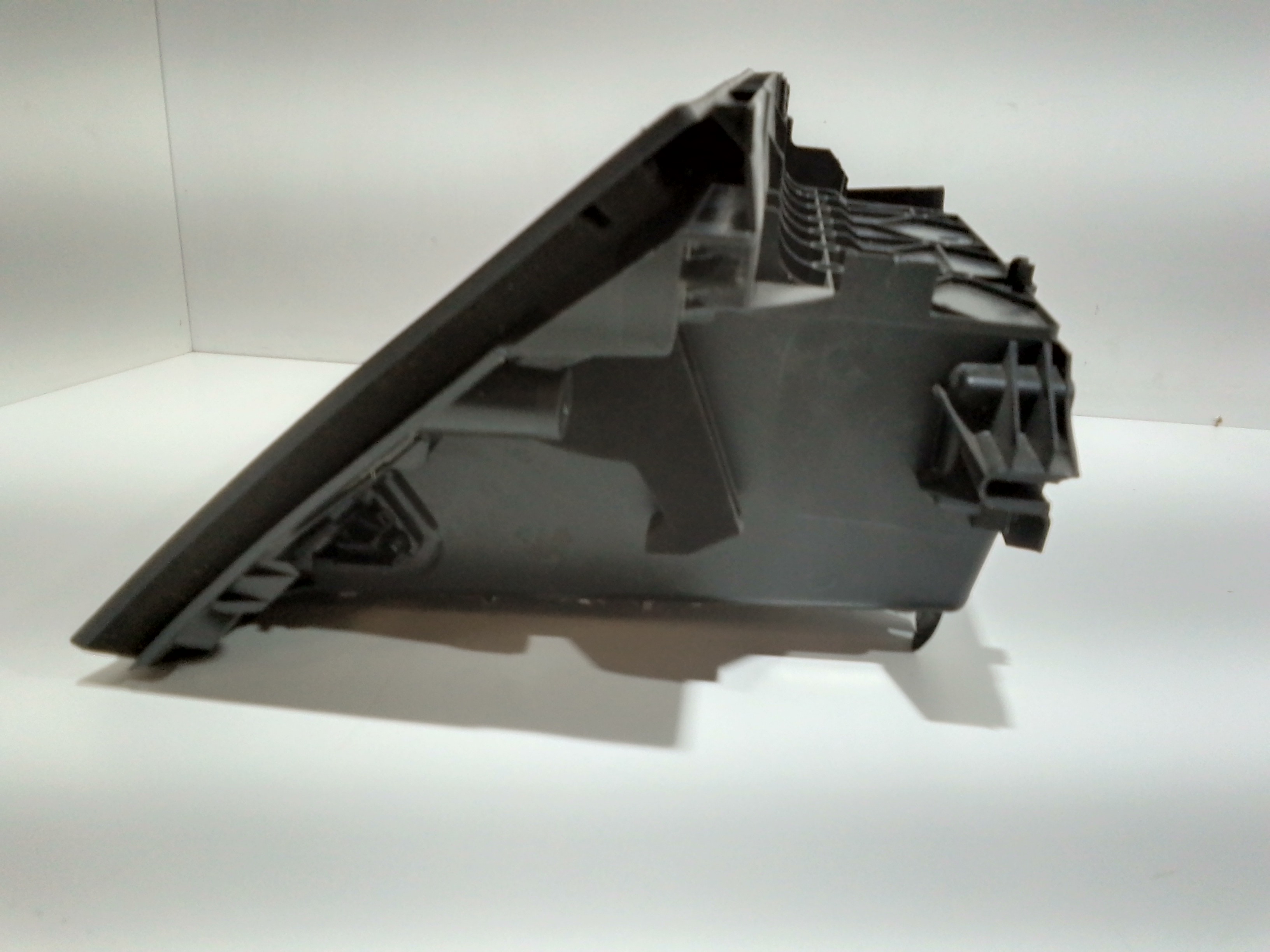 Cassetto porta oggetti per Maserati Levante Serie (16>) (2016 - In produzione)