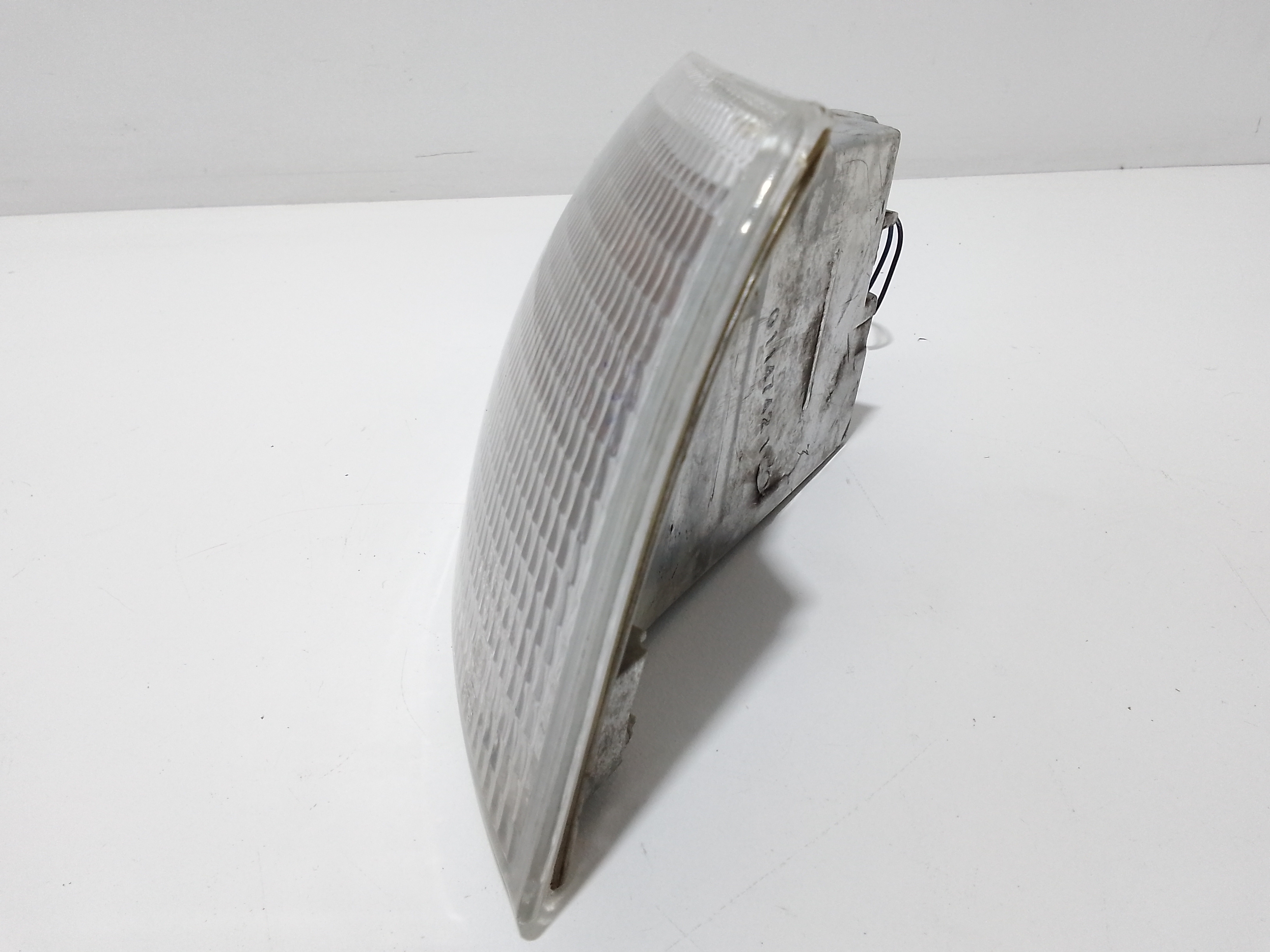 Freccia ant SX per Fiat Punto Berlina 5p (1993 - 1999)