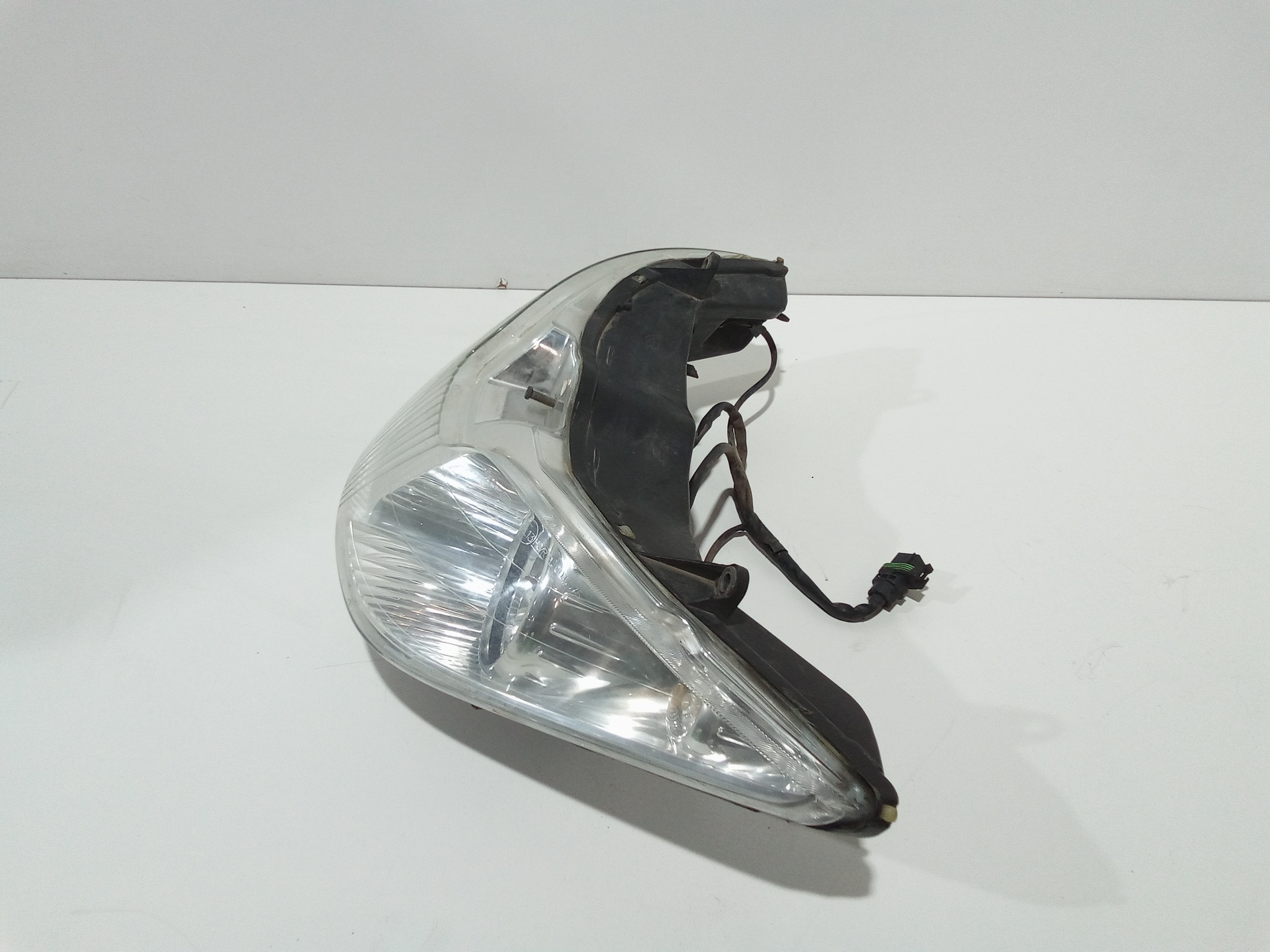 Faro anteriore per Piaggio X8 200cc (2004 - >)