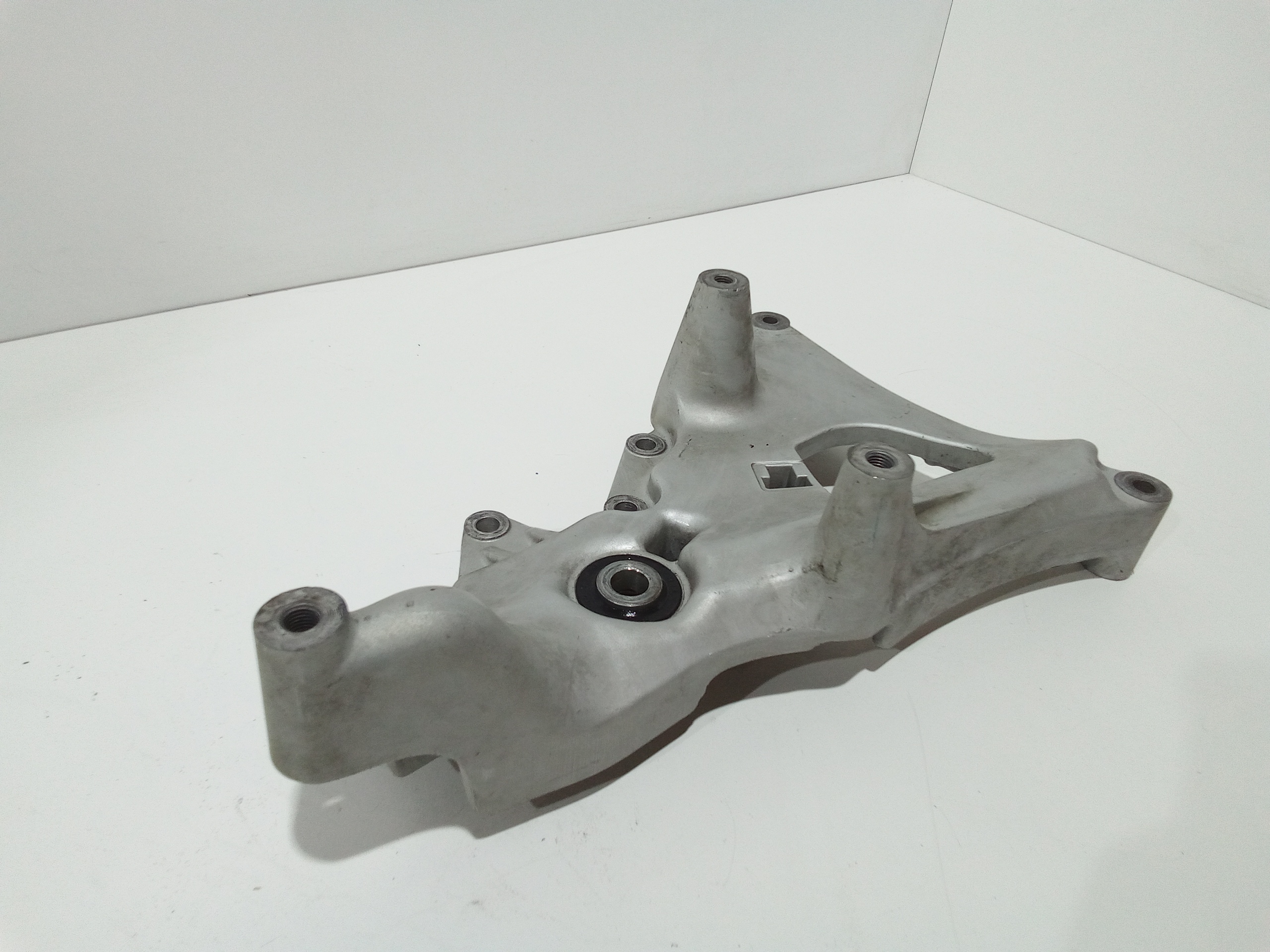 Staffa supporto marmitta per Yamaha Majesty 250cc (99>06) (1999 - 2006)