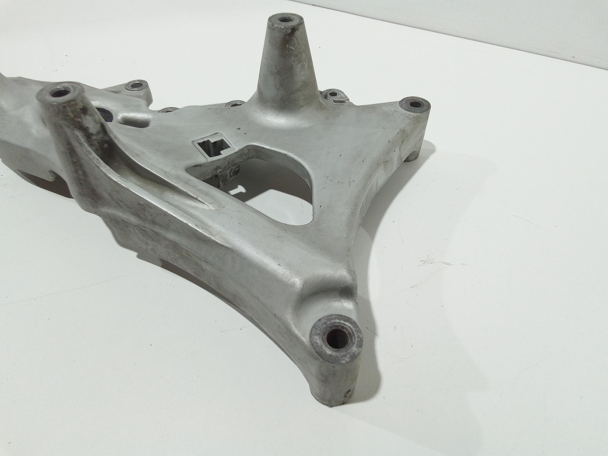 Staffa supporto marmitta per Yamaha Majesty 250cc (99>06) (1999 - 2006)