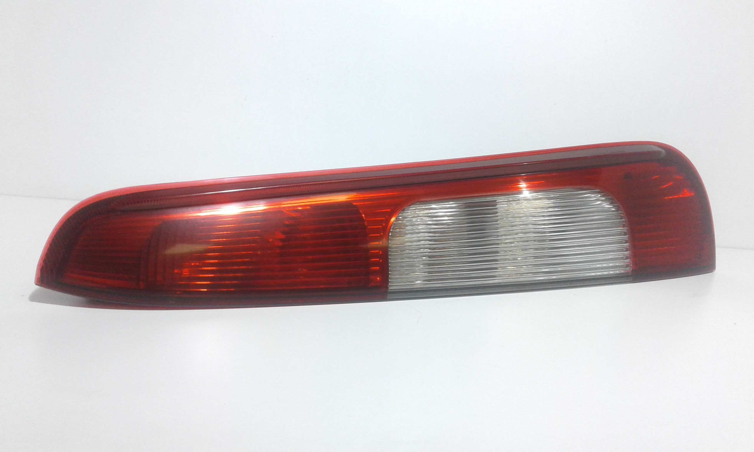 Stop fanale posteriore Destro Passeggero FORD C - Max Serie (03>07)