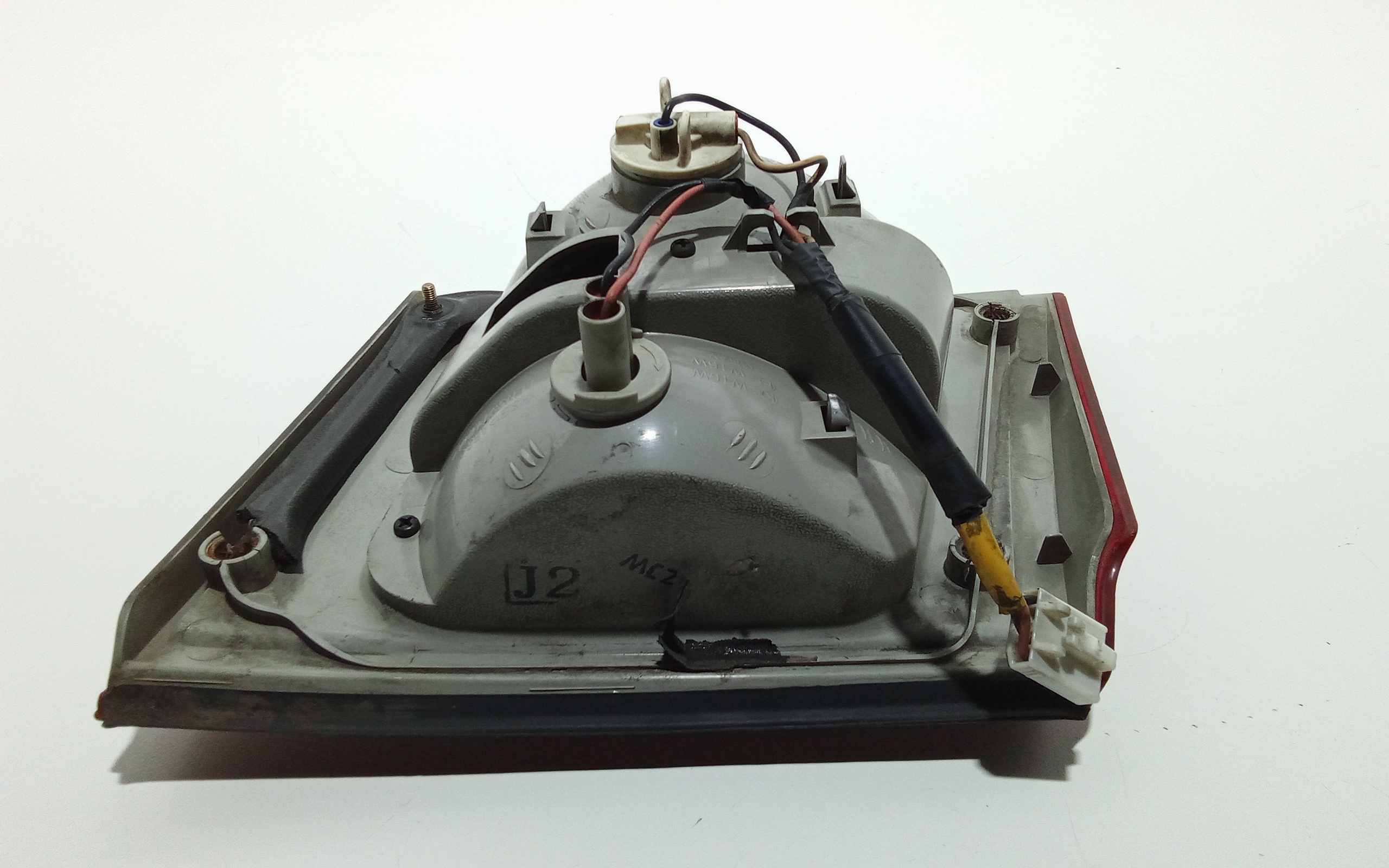 Stop Posteriore Sinistro Integrato nel Portello per Kia Carens 1 Serie (2002 - 2006)