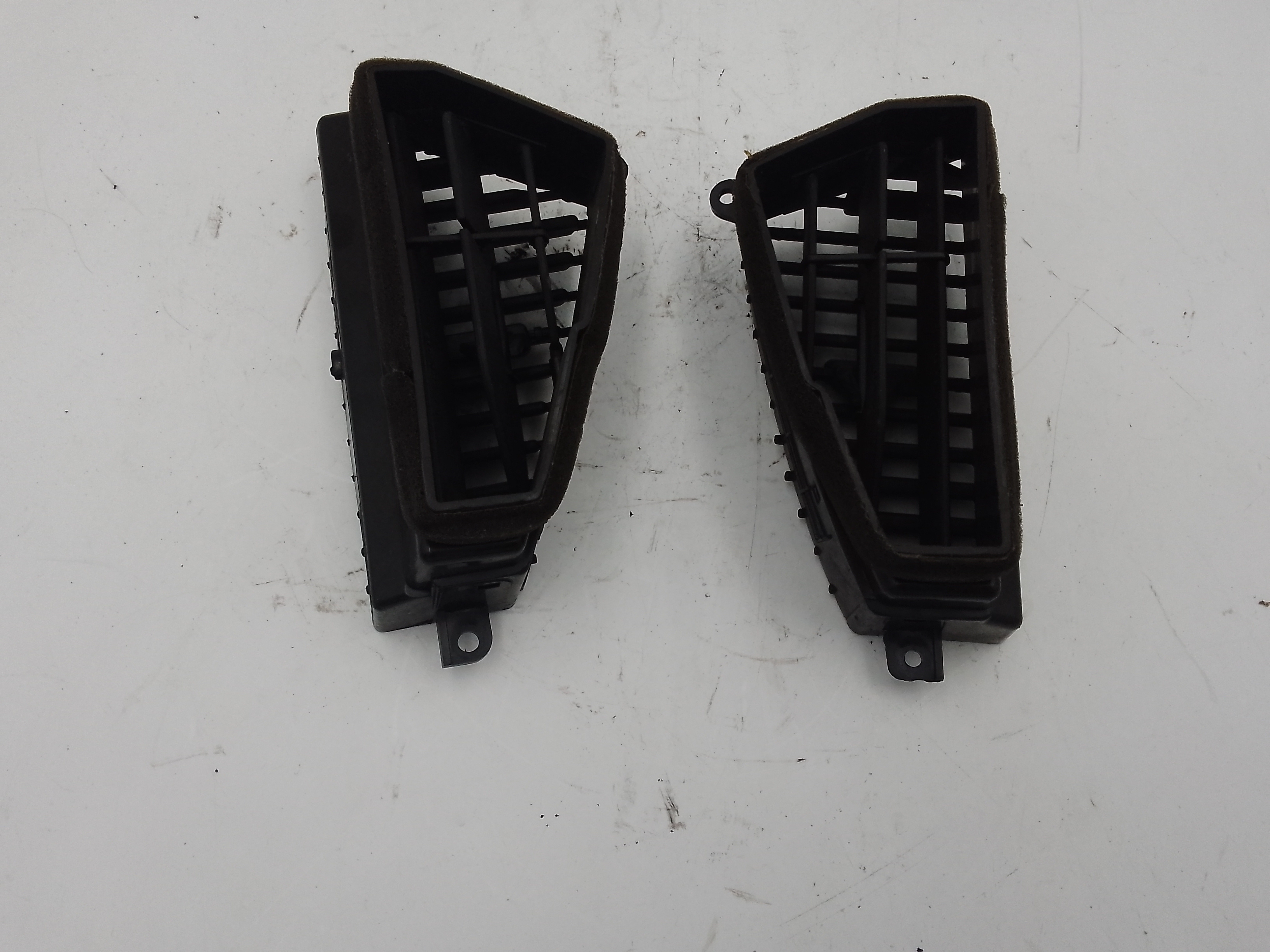 Bocchette Aria Centrale per Kia Carens 1 Serie (2002 - 2006)