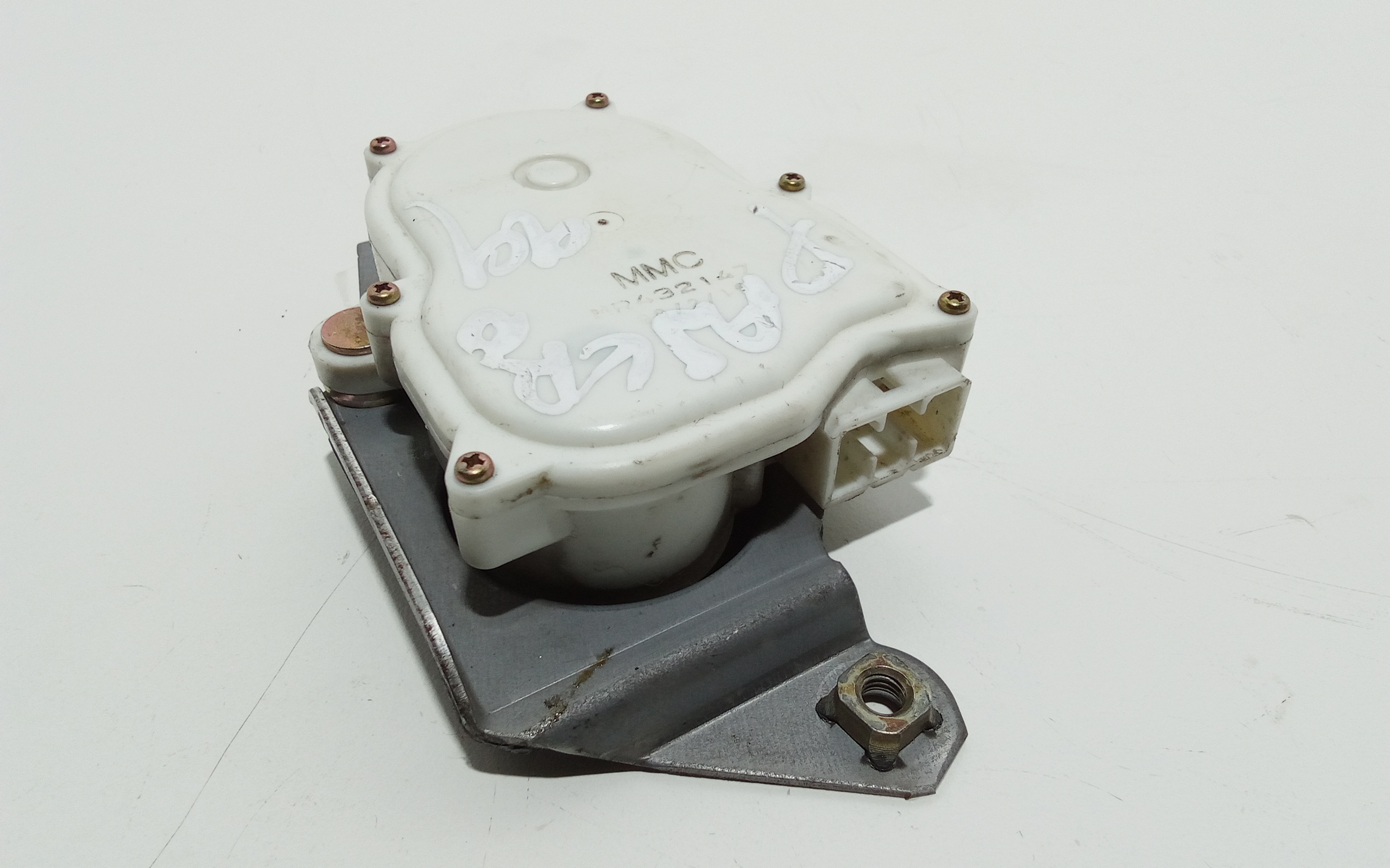 Motorino chiusura centralizzata per Mitsubishi Pajero Sport (1999 - In produzione)