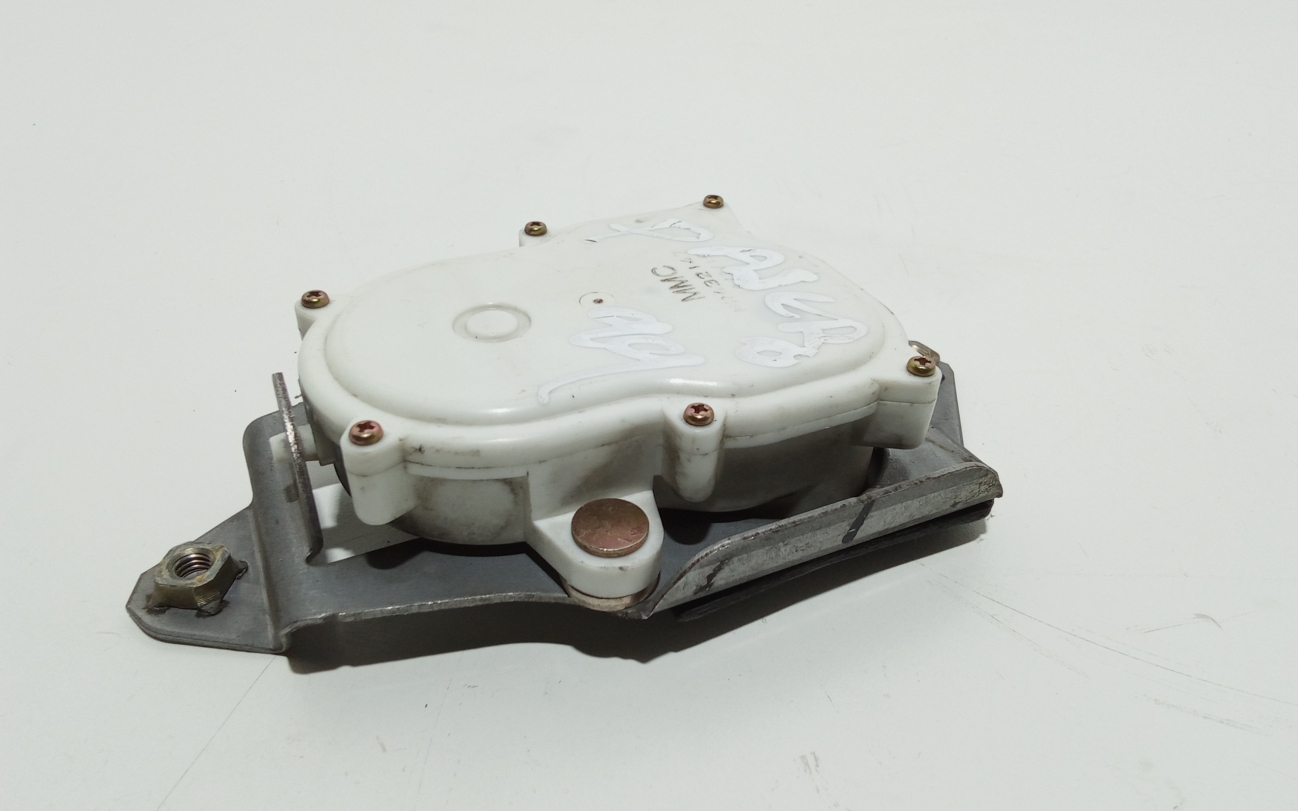 Motorino chiusura centralizzata per Mitsubishi Pajero Sport (1999 - In produzione)