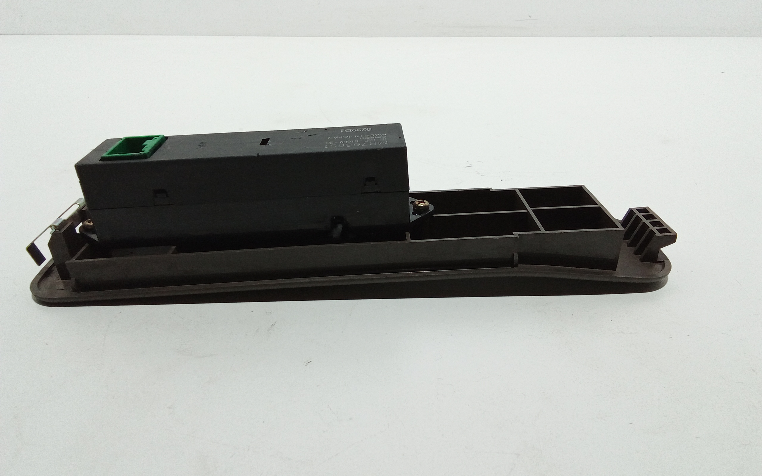 Pulsantiera Anteriore Destra Passeggero per Mitsubishi Pajero Sport (1999 - In produzione)