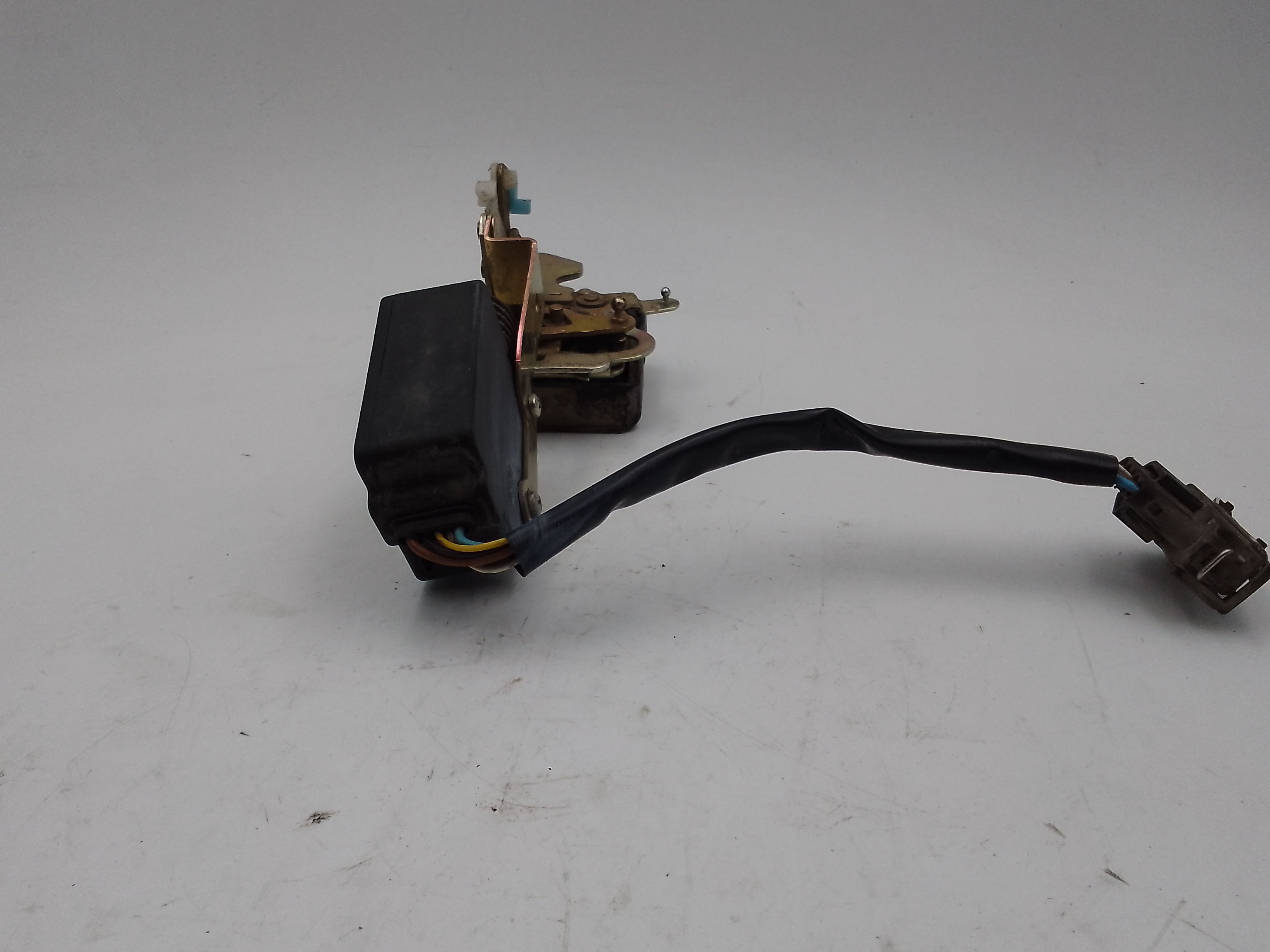 Serratura Anteriore Sinistra per Skoda Felicia Berlina (1994 - 2001)