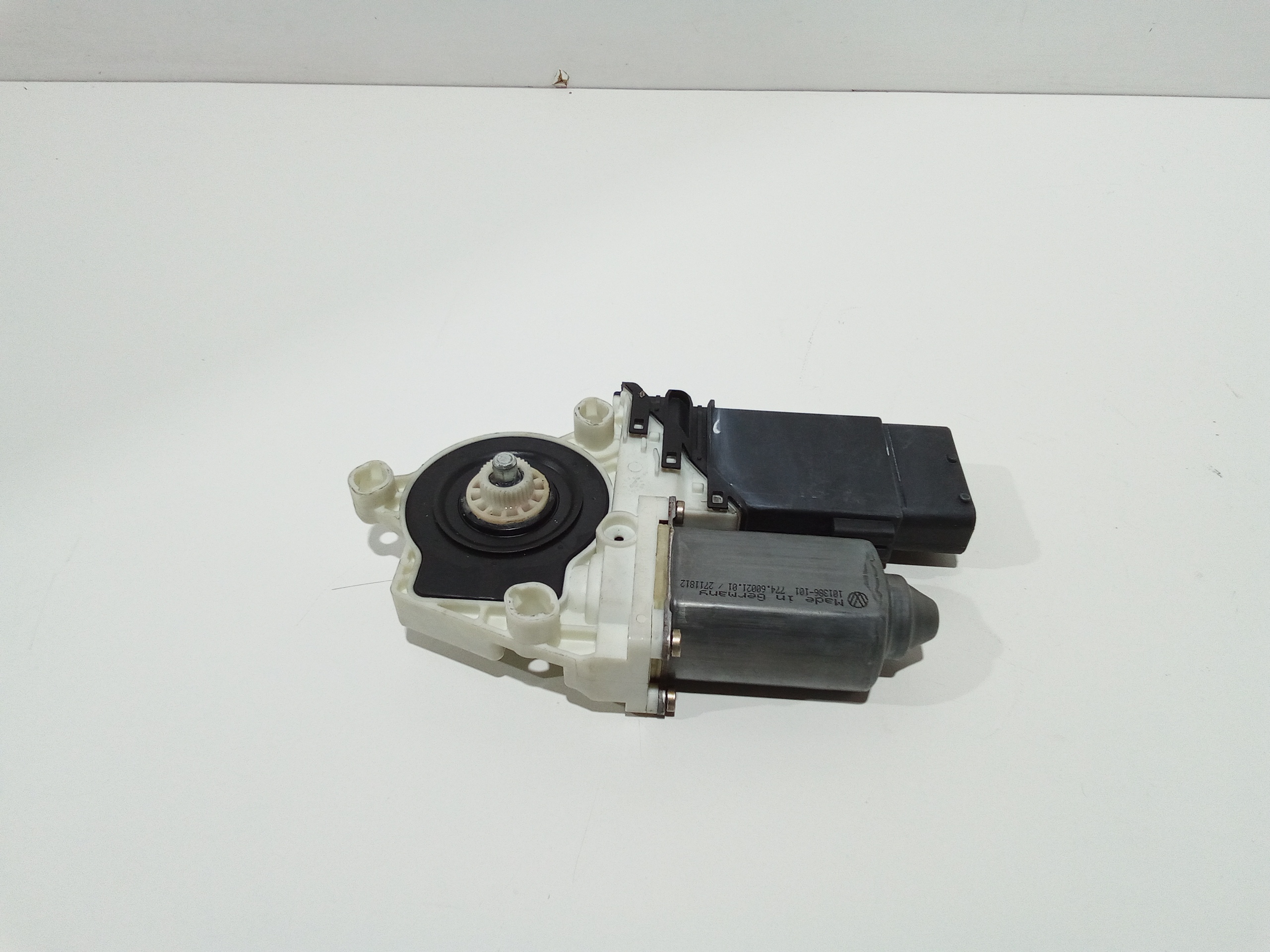 Motorino Alzavetro anteriore destra per Volkswagen Golf 4 Berlina (97>03) (1997 - 2003)