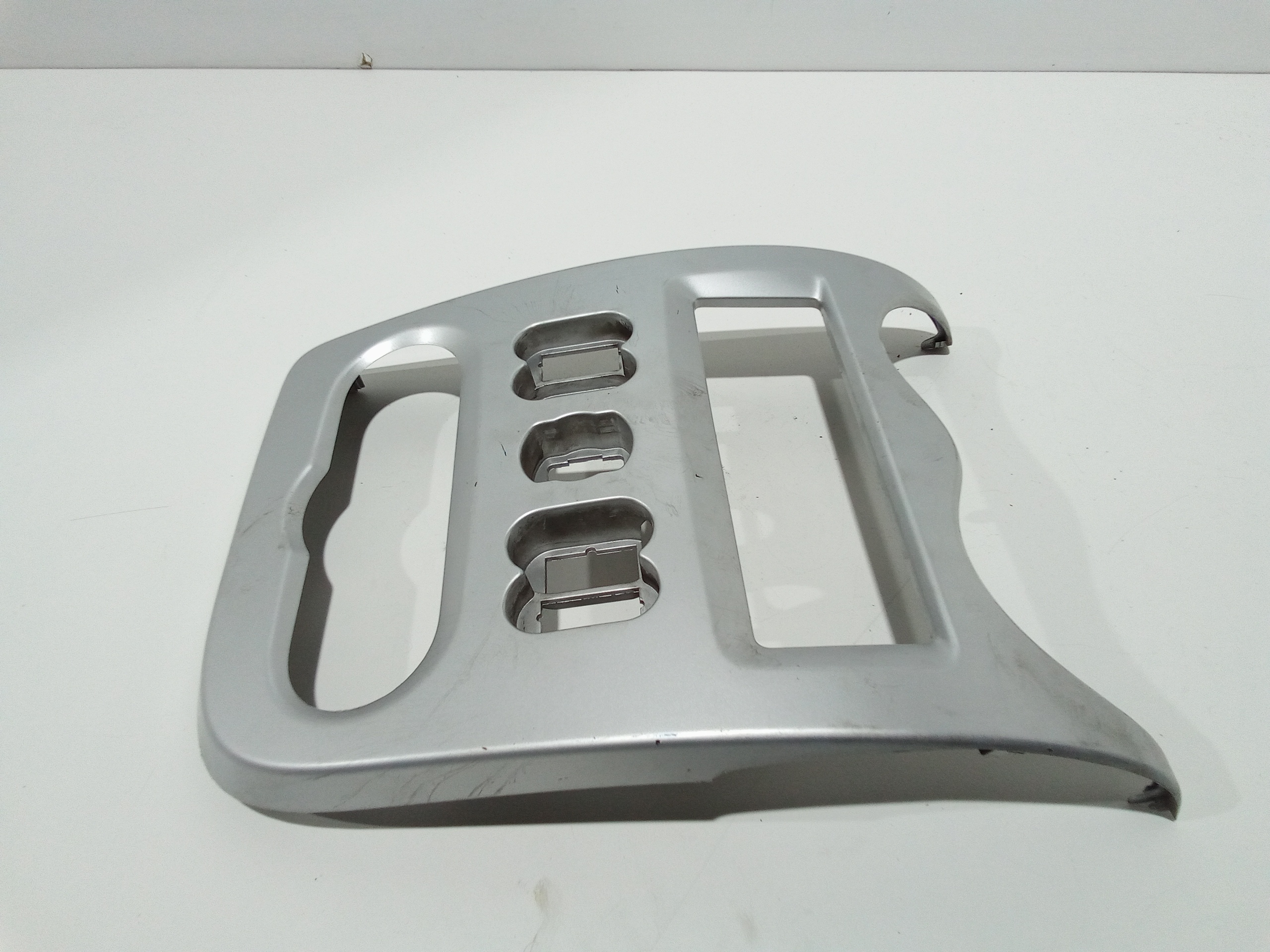 Modanatura Centrale Cruscotto per Dacia Logan 1 Serie (2004 - 2008)