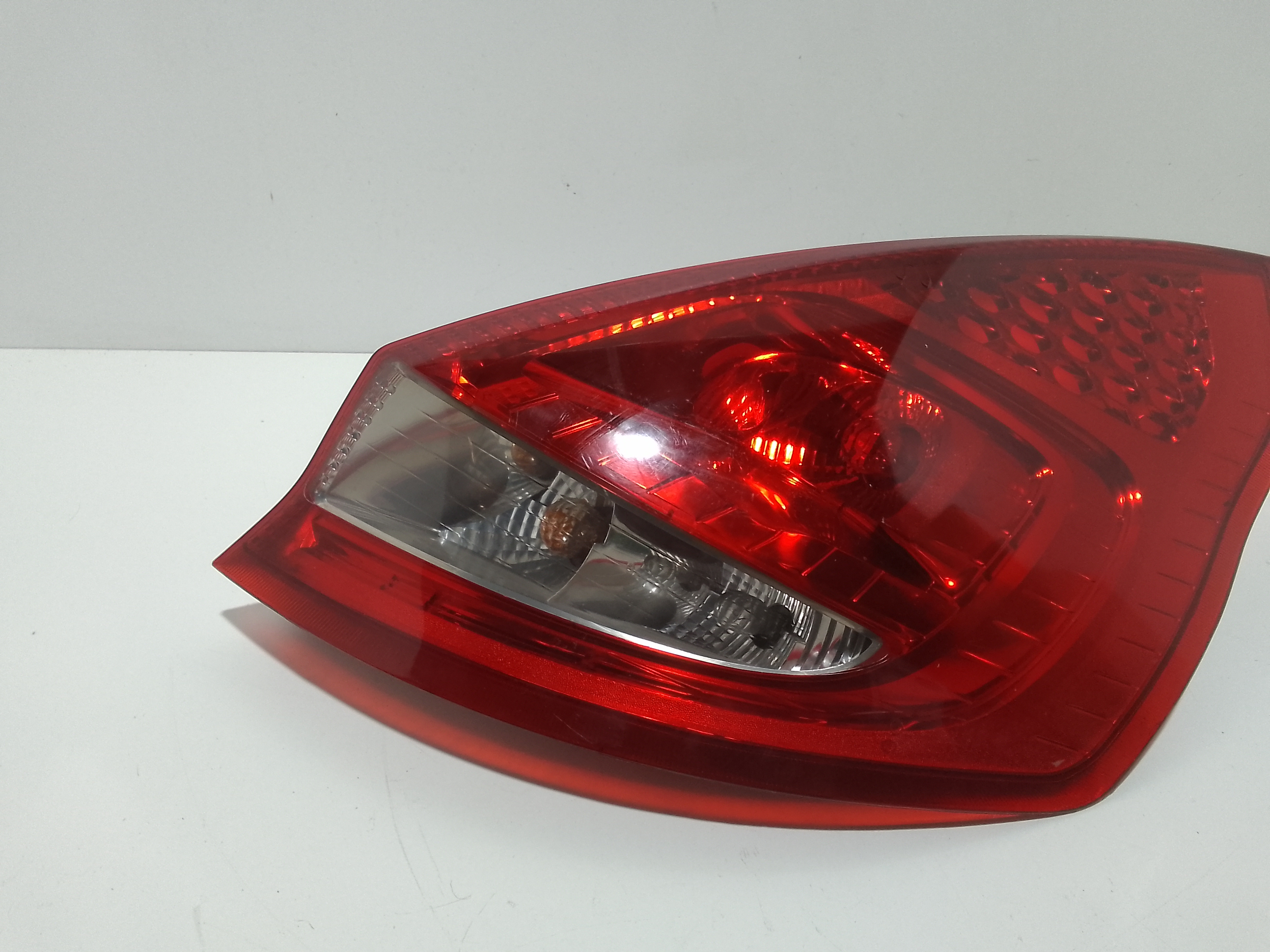 Stop fanale posteriore Destro Passeggero per Ford Fiesta 6 Serie (2008 - 2017)