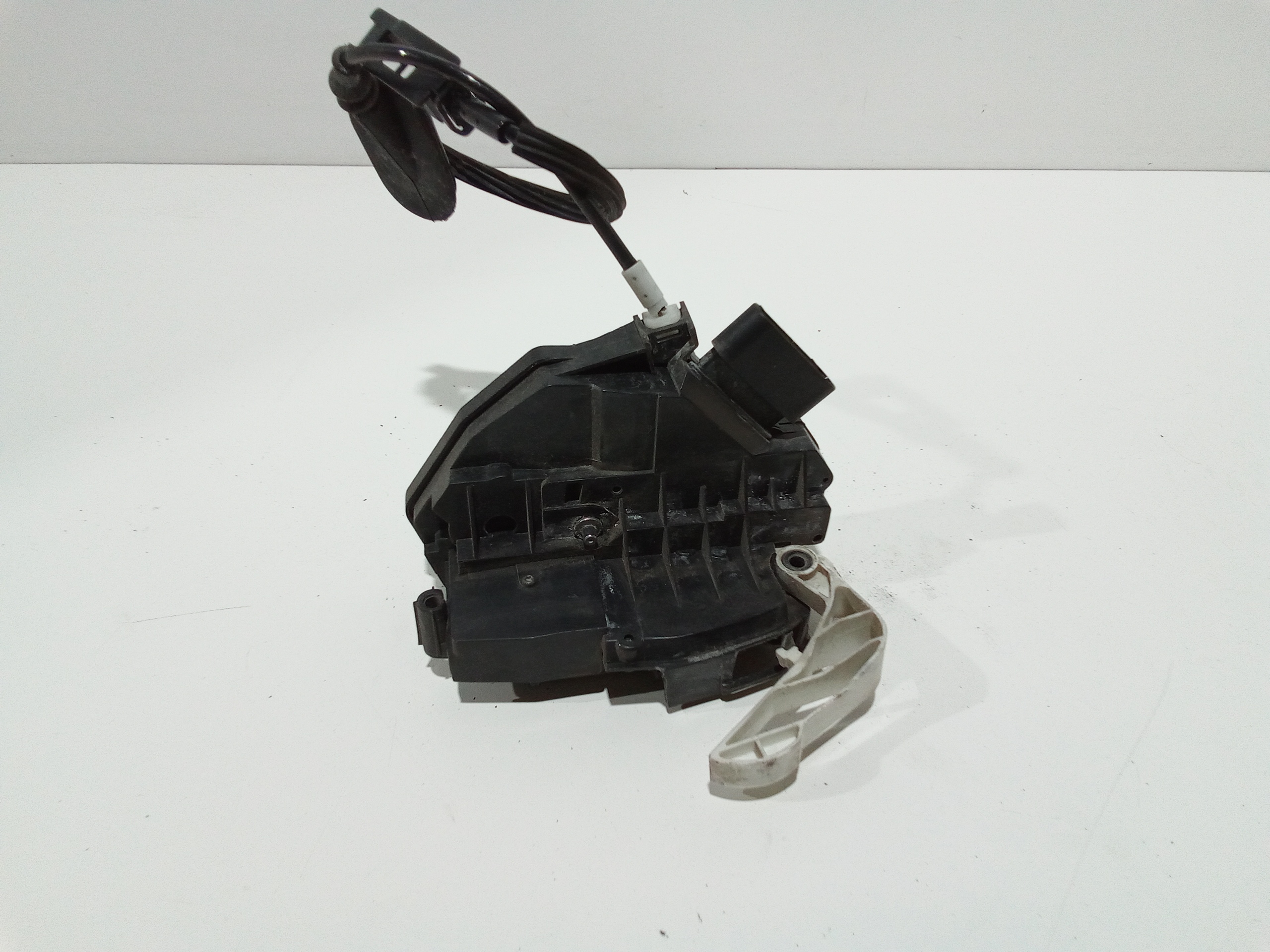 Serratura Anteriore Destra per Ford Fiesta 6 Serie (2008 - 2017)