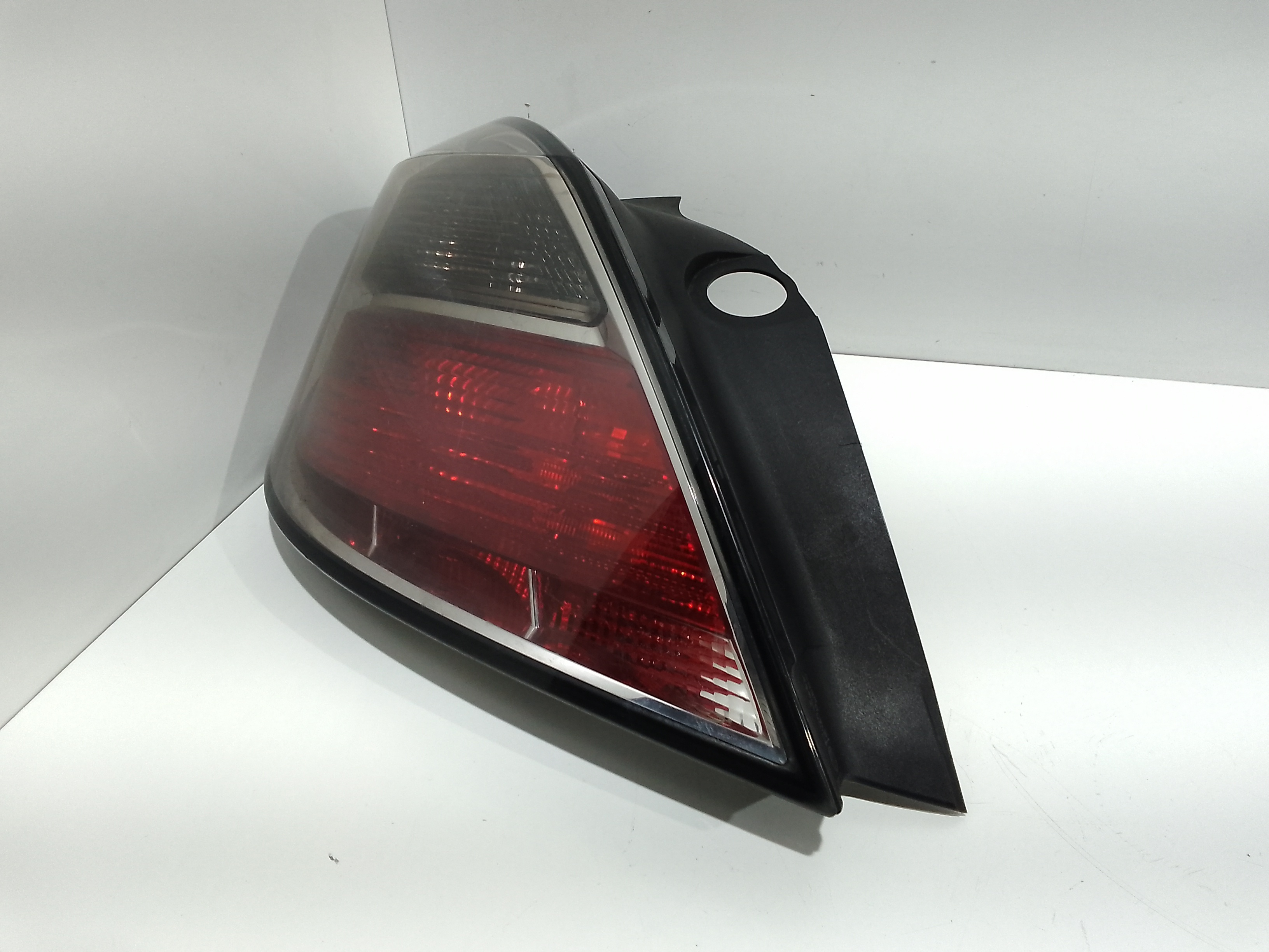 Stop fanale Posteriore sinistro lato Guida per Opel Astra H Berlina (2004 - 2007)