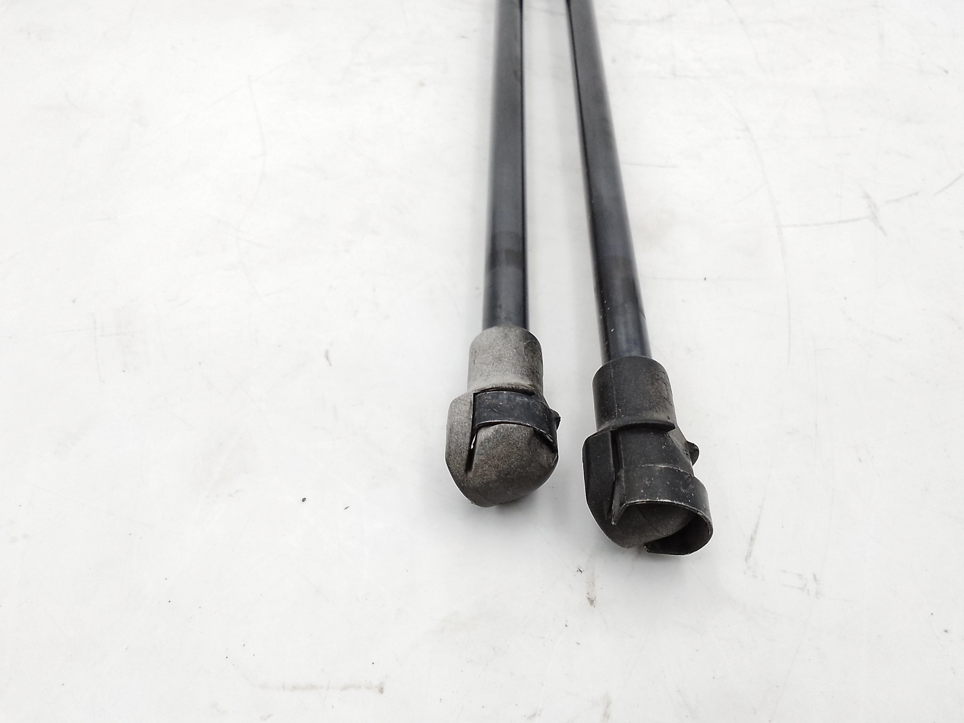 Pistoncini cofano Post. per Alfa Romeo Mito Serie (955_) (08>) (2008 - In produzione)