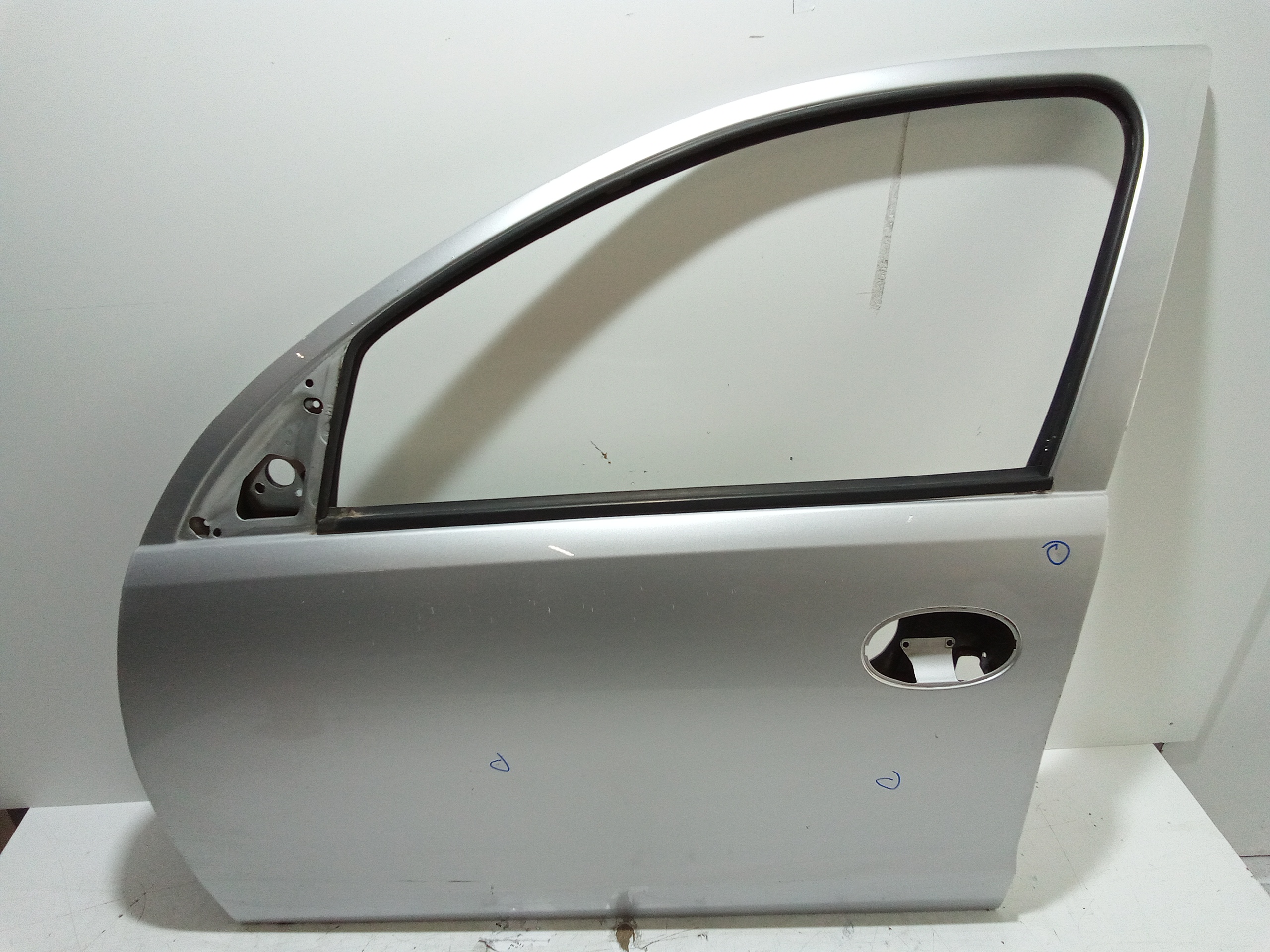 Portiera Anteriore Sinistra per Opel Corsa C 5p 2 Serie (2003 - 2006)