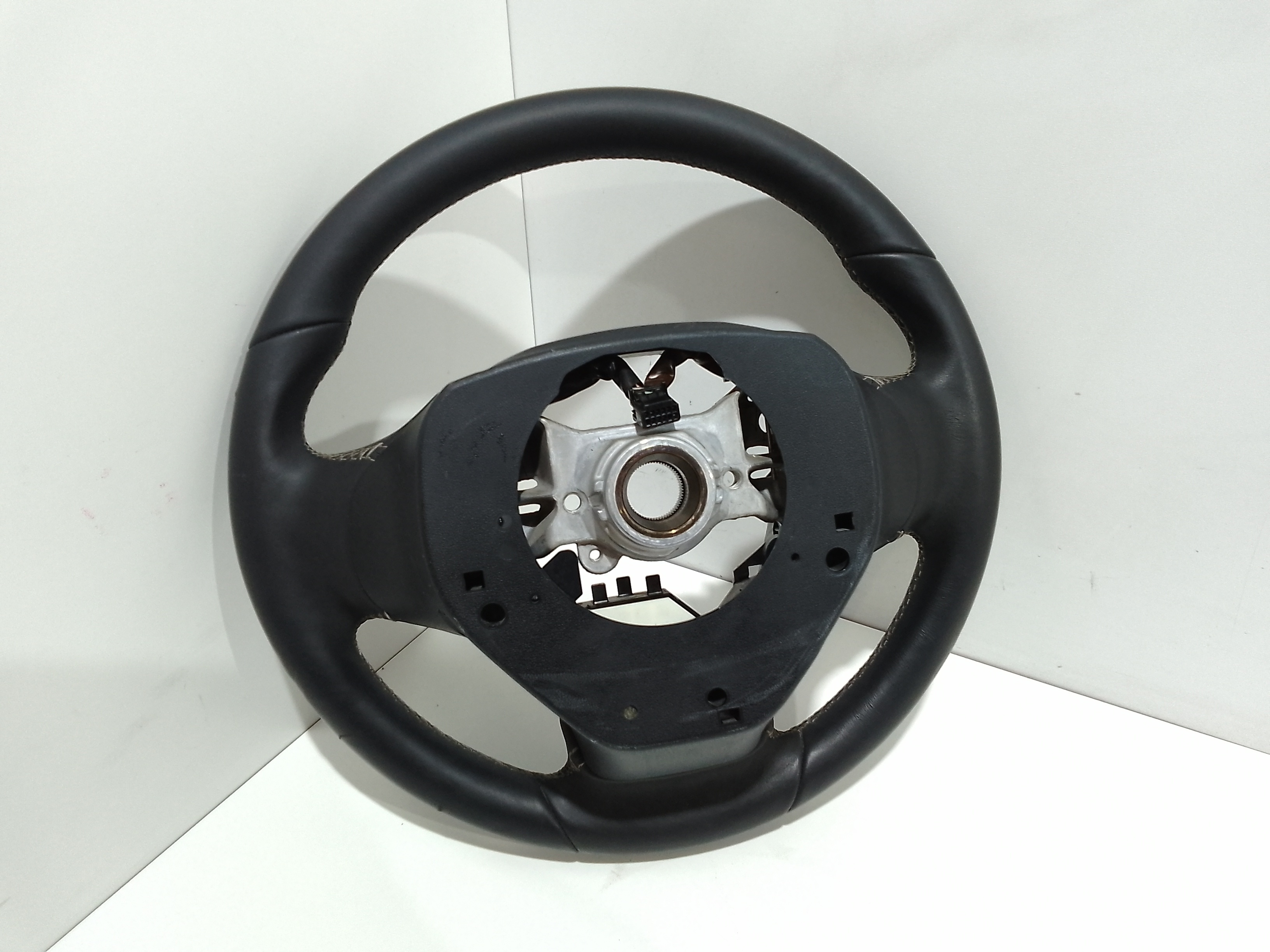 Volante per Lexus UX (2018 - )