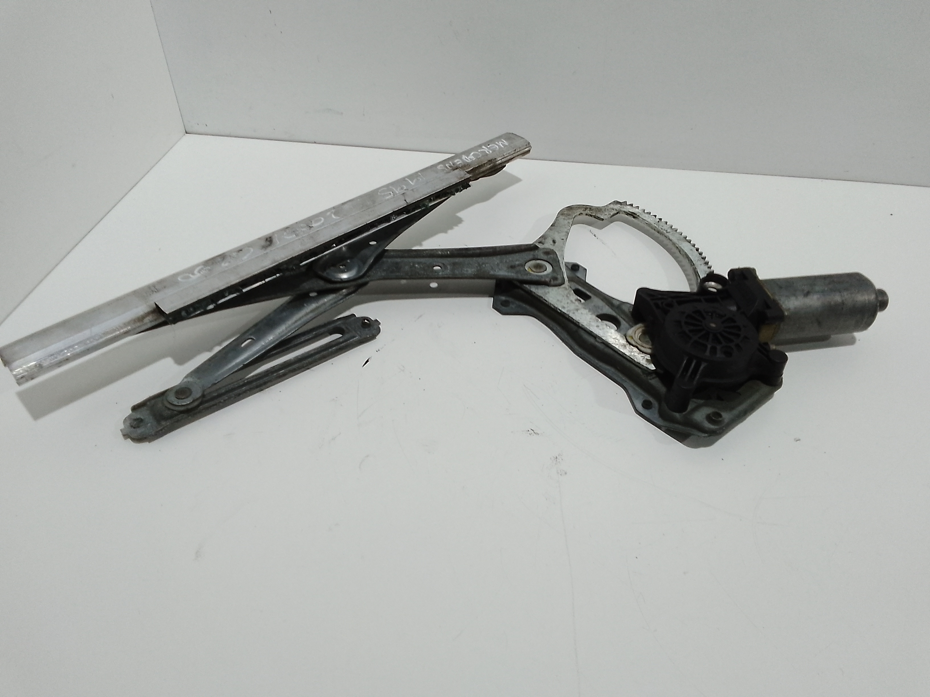 Cremagliera anteriore sinistra Guida per Mercedes Classe C Berlina W202 2 Serie (1997 - 2000)