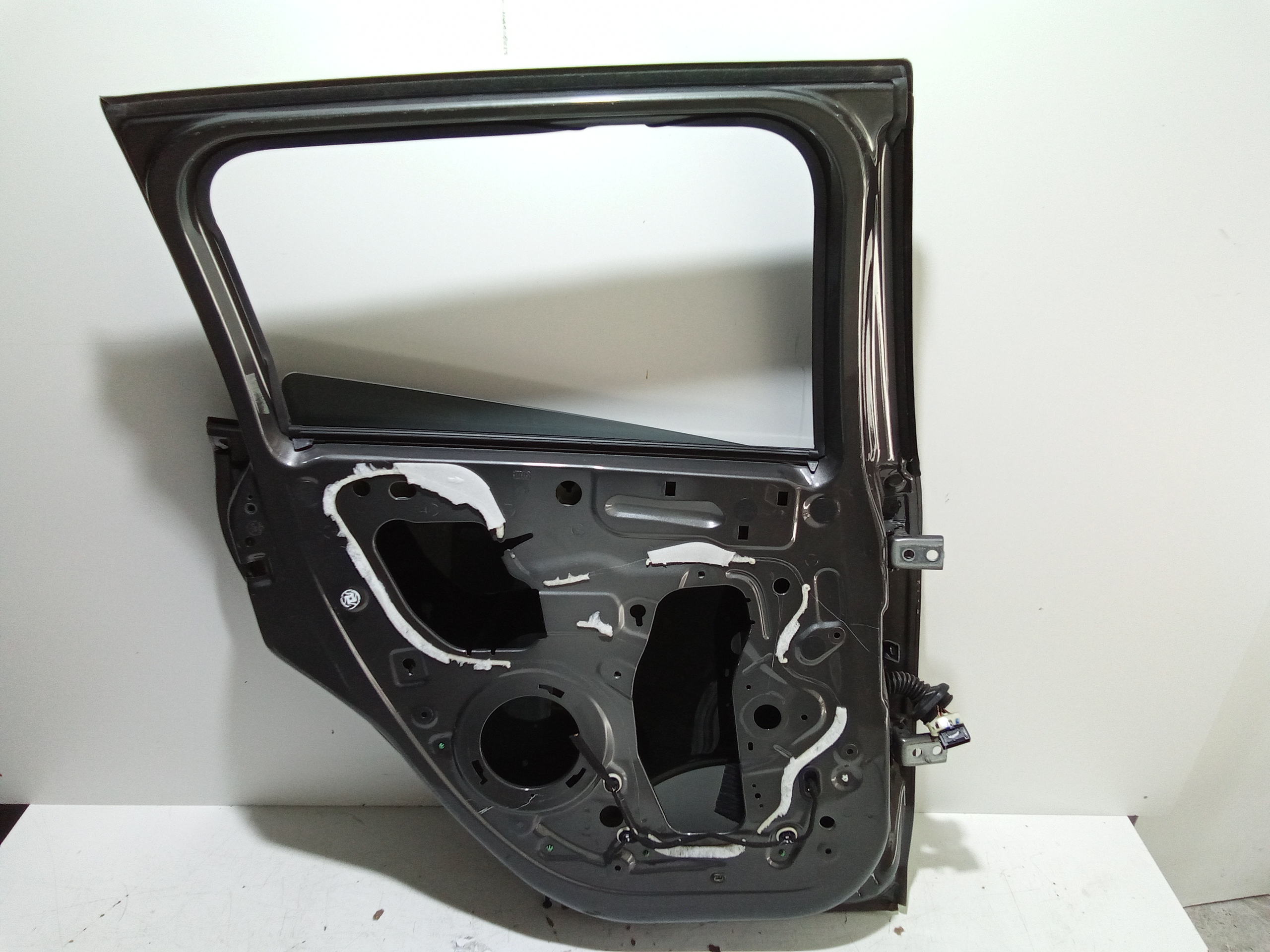 Portiera Posteriore Sinistra per Peugeot 2008 1 Serie (2013 - In produzione)