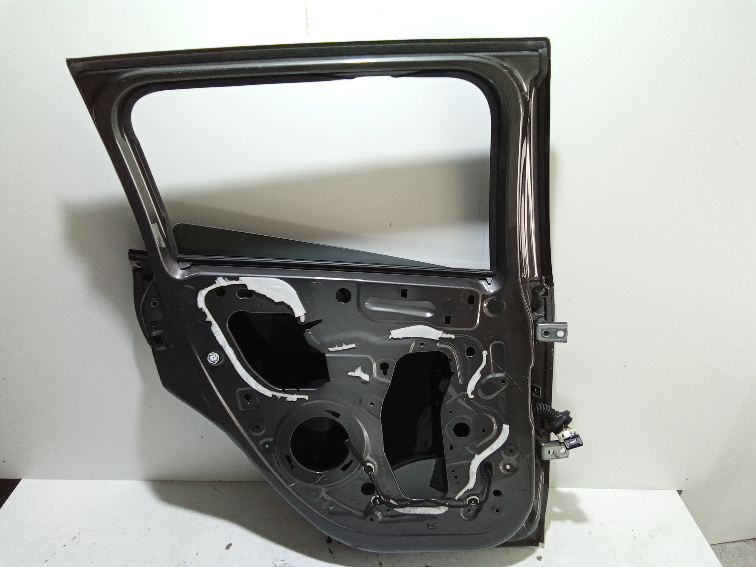 Portiera Posteriore Sinistra per Peugeot 2008 1 Serie (2013 - In produzione)