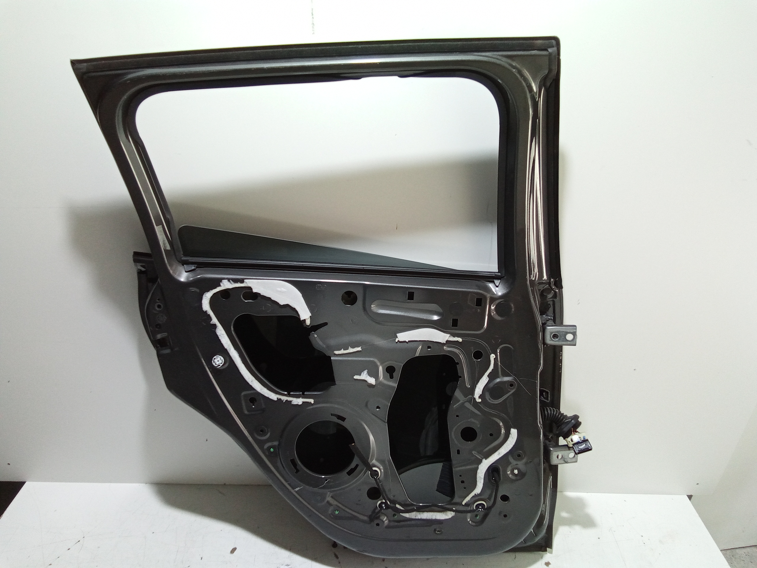 Portiera Posteriore Sinistra per Peugeot 2008 1 Serie (2013 - In produzione)