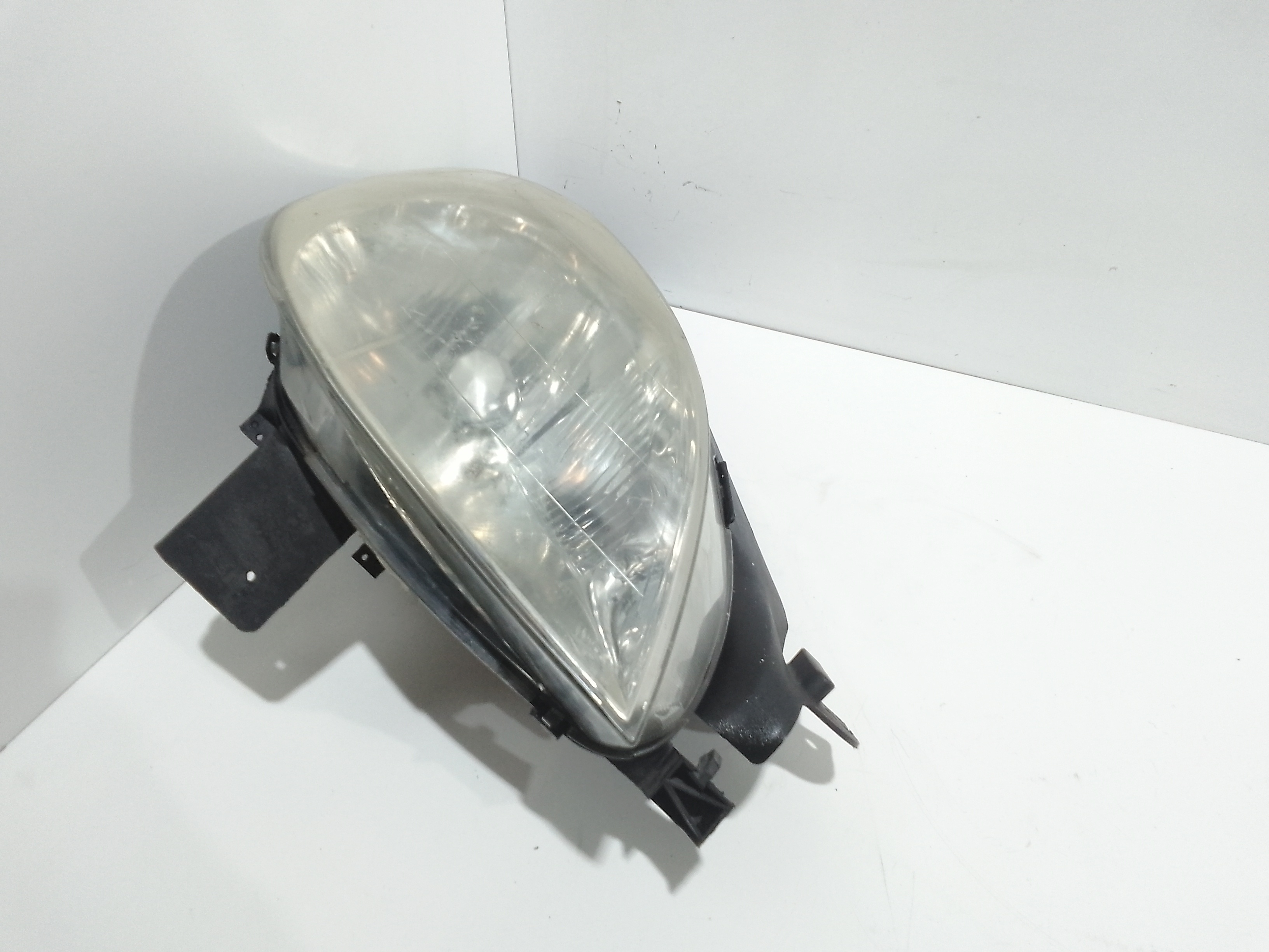 Faro anteriore Destro Passeggero per Citroen Xsara Picasso 2 Serie (2003 - 2006)