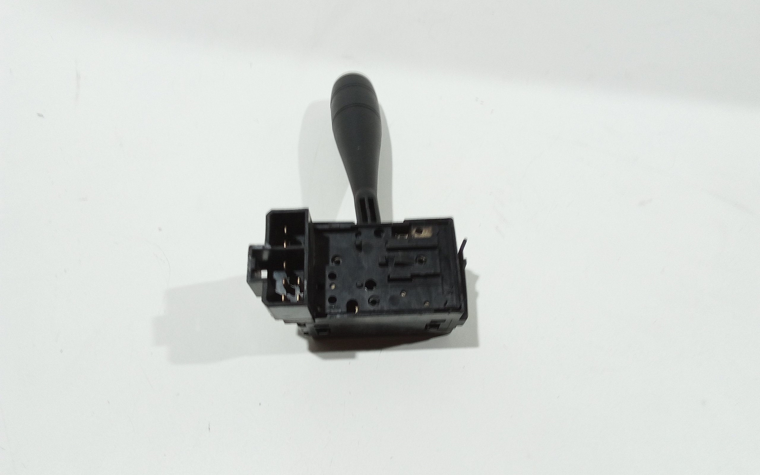 Devioluci destro per Nissan Vanette 1 Serie (1996 - In produzione)