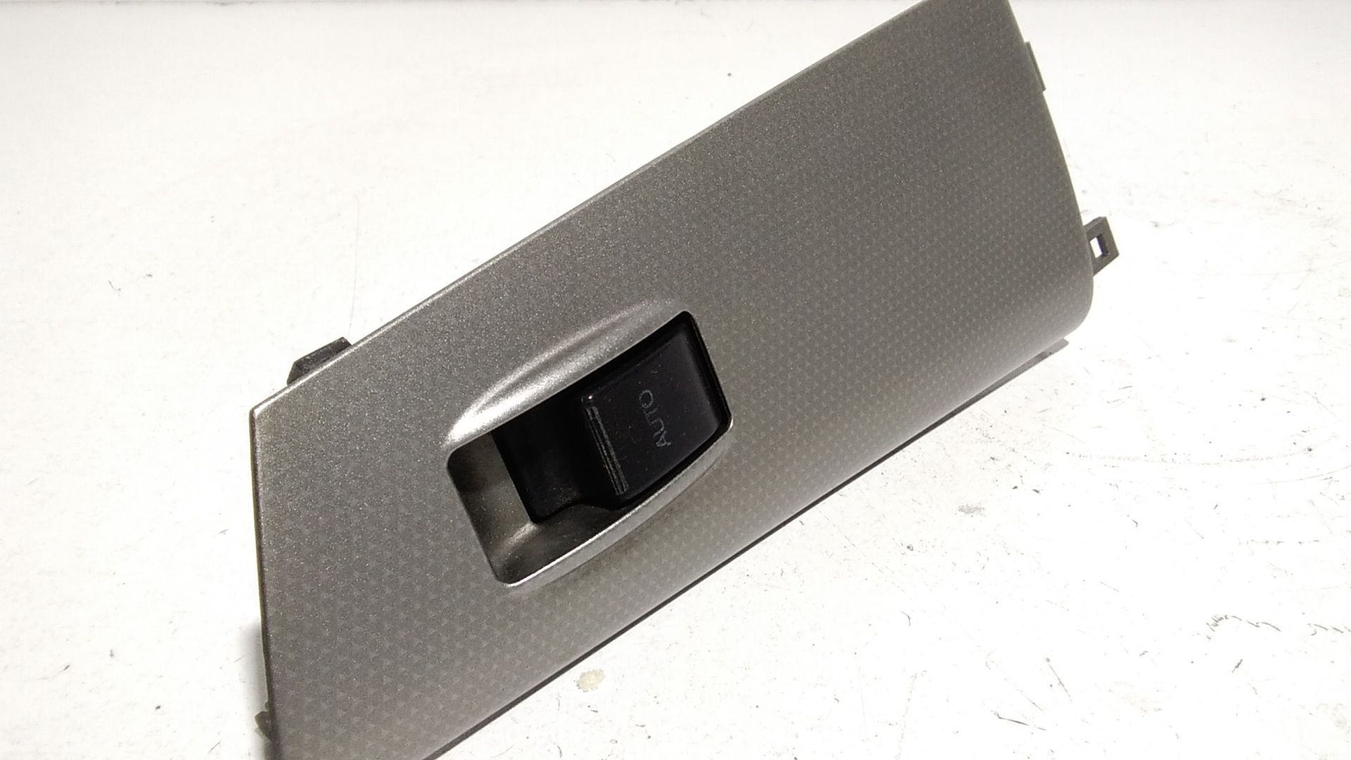 Pulsantiera Anteriore Destra Passeggero TOYOTA Corolla Berlina 3 Serie 3-5P