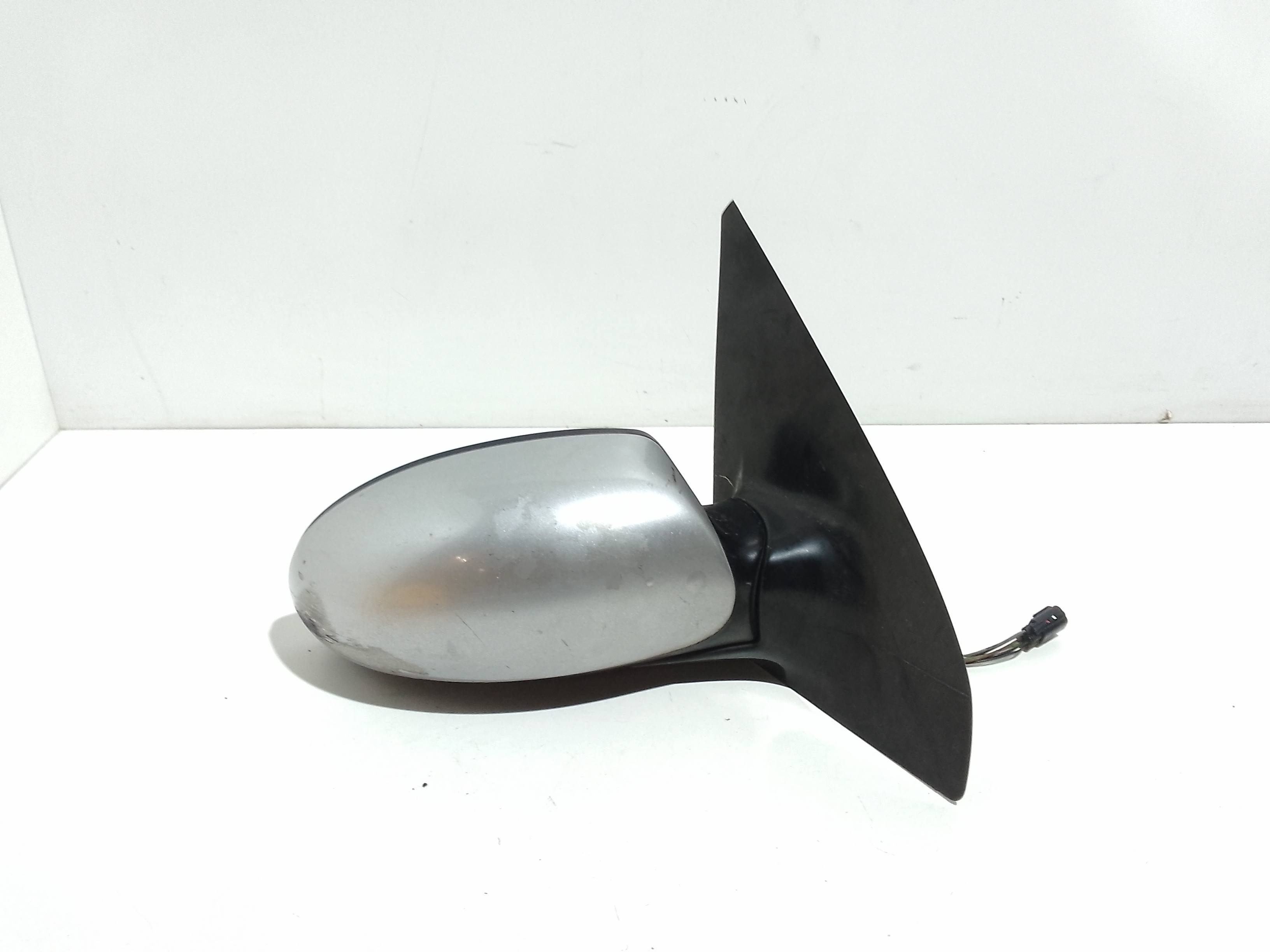 Specchietto Retrovisore Destro per Ford Focus Berlina 2 Serie (2001 - 2004)