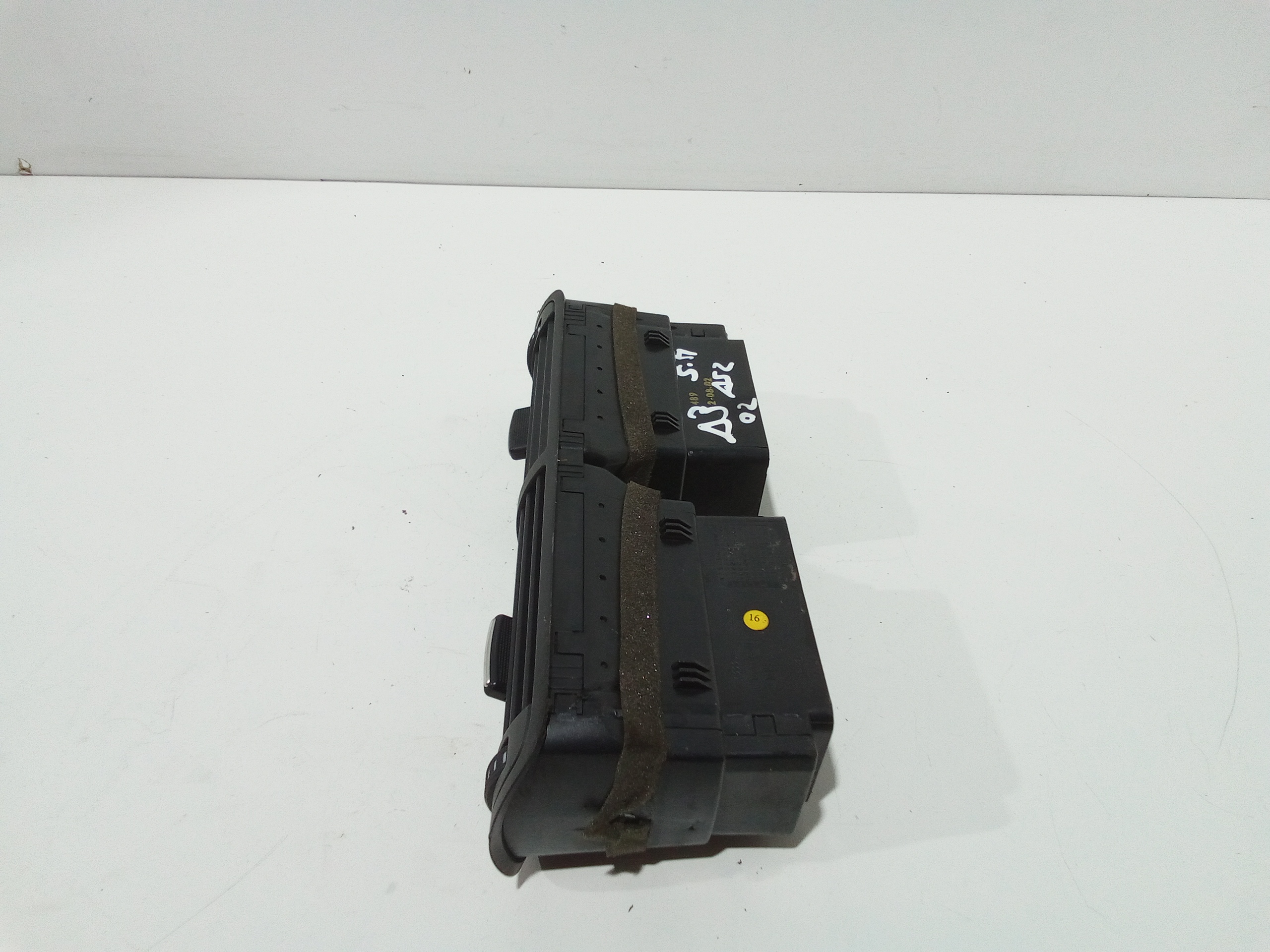 Bocchette Aria Centrale per Audi A3 Serie (8p1) (03>05) (2003 - 2005)