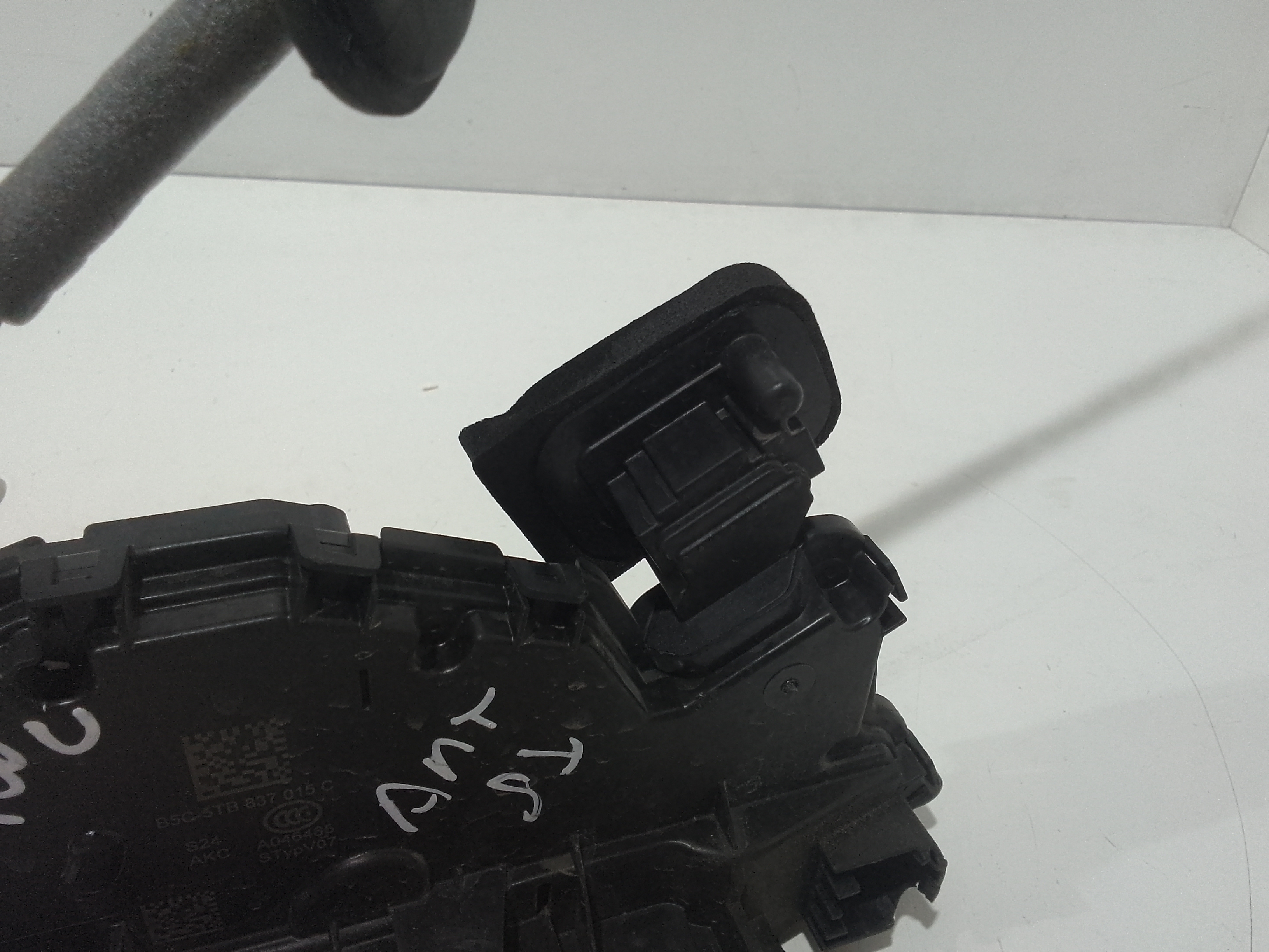 Serratura Anteriore Sinistra per Volkswagen T-roc Serie (2017 - In produzione)