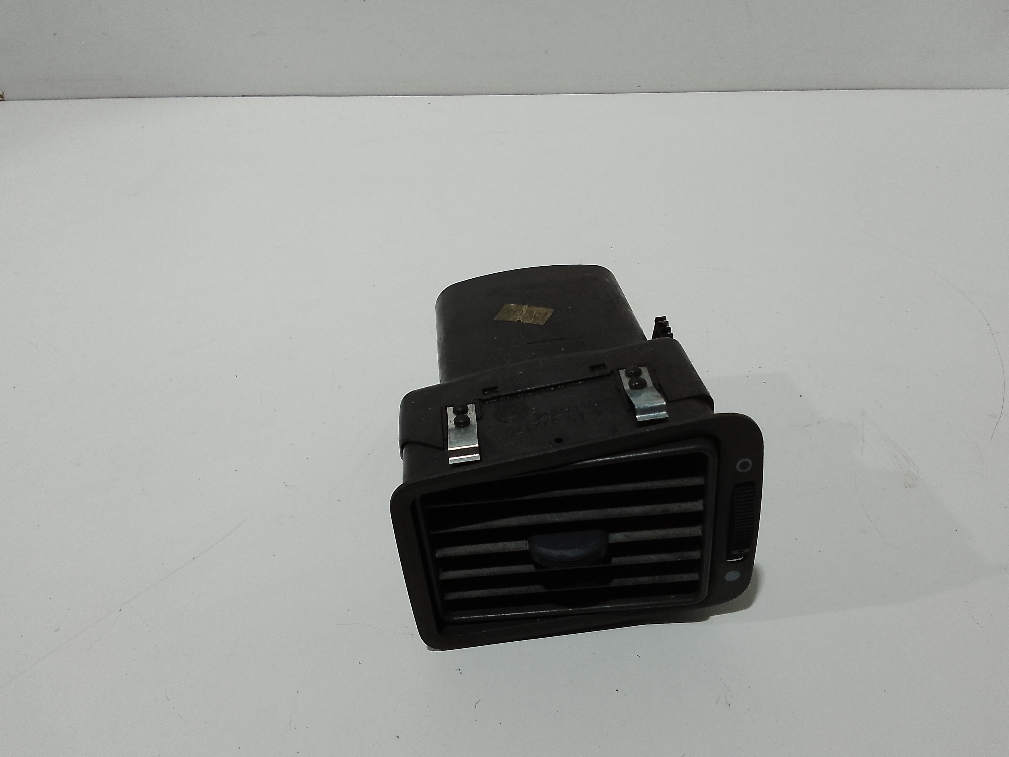 Bocchetta aria cruscotto lato guida per Fiat Idea 1 Serie (2003 - 2005)