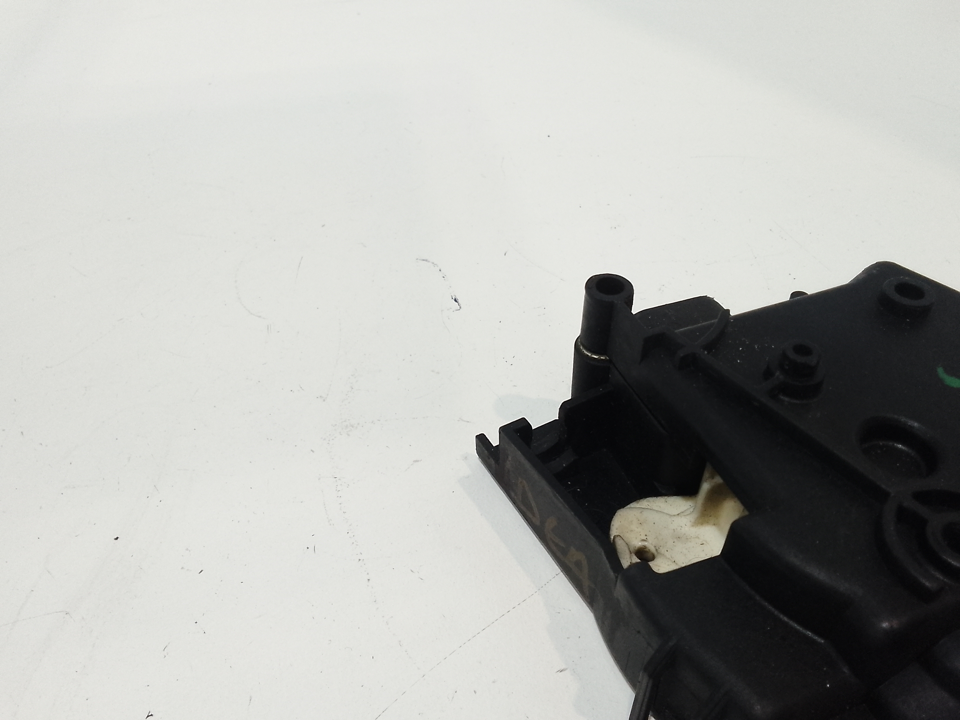 Attuatore porta portiera ant. sinistra per Fiat Idea 1 Serie (2003 - 2005)