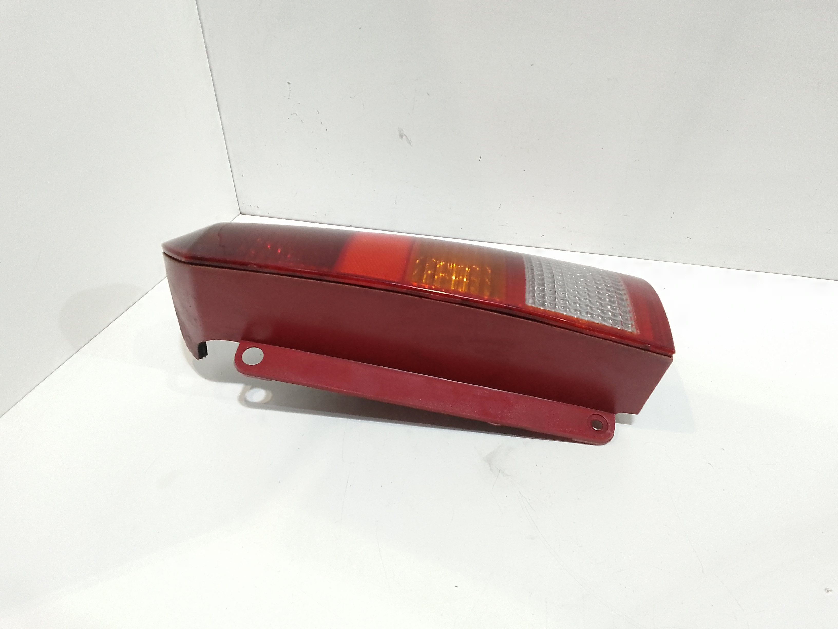 Stop fanale posteriore Destro Passeggero per Ford Focus Berlina 2 Serie (2001 - 2004)