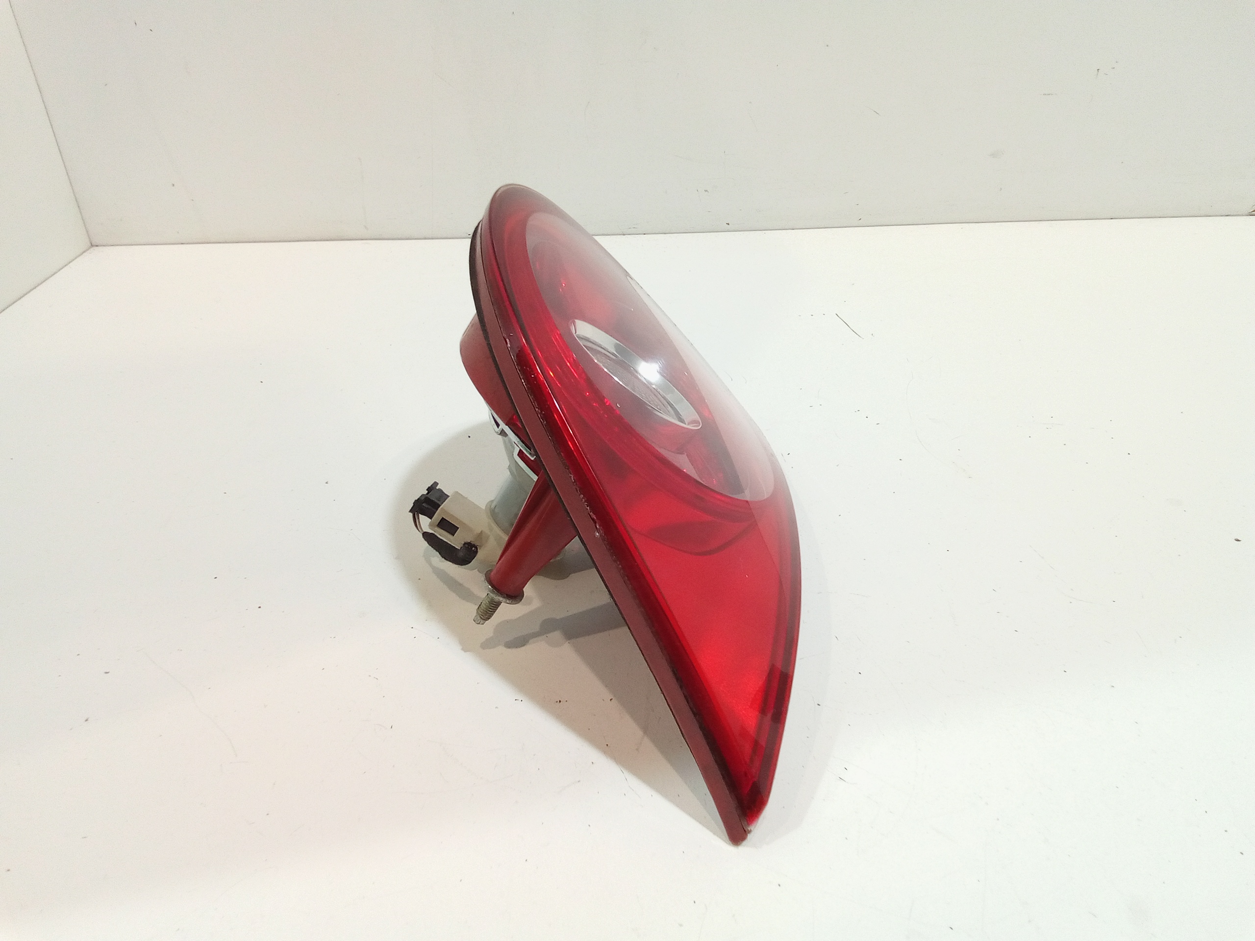 Stop Posteriore Sinistro Integrato nel Portello per Volkswagen Golf 5 Berlina (03>08) (2003 - 2008)