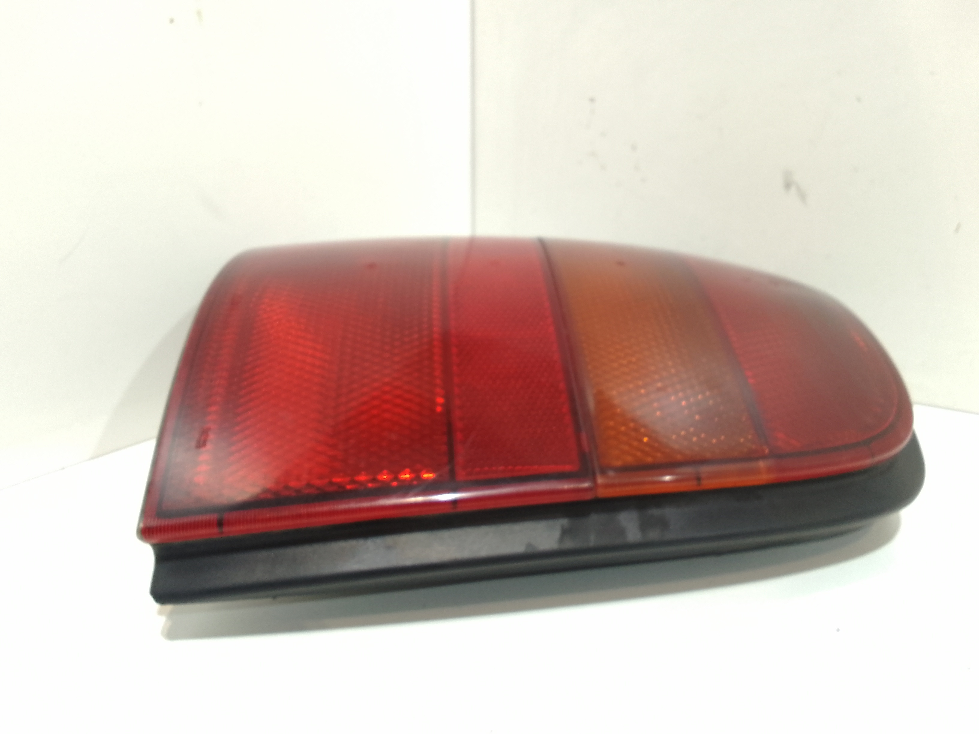 Stop fanale Posteriore sinistro lato Guida per Nissan Micra 3 Serie (2000 - 2003)