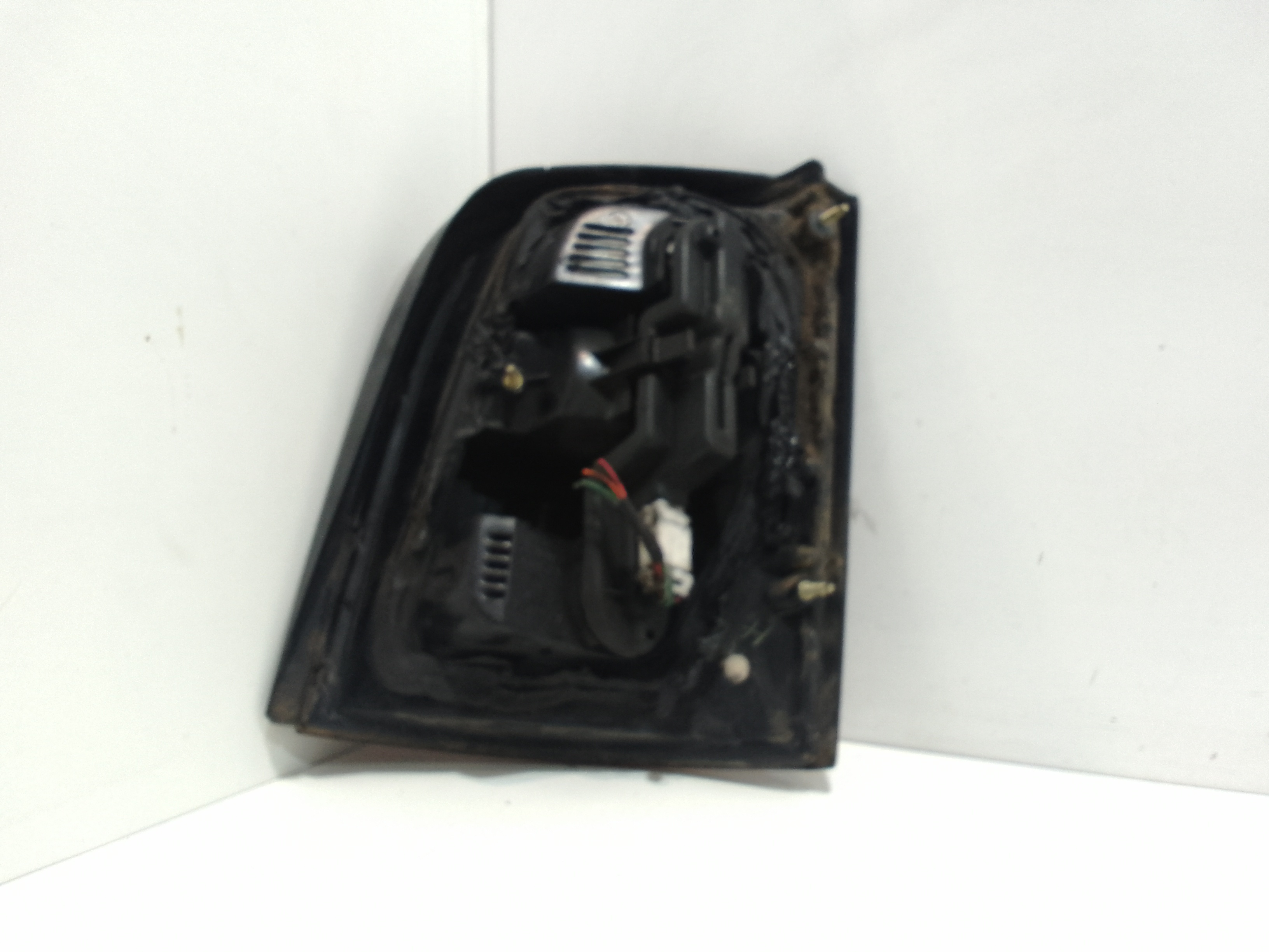 Stop fanale Posteriore sinistro lato Guida per Nissan Micra 3 Serie (2000 - 2003)