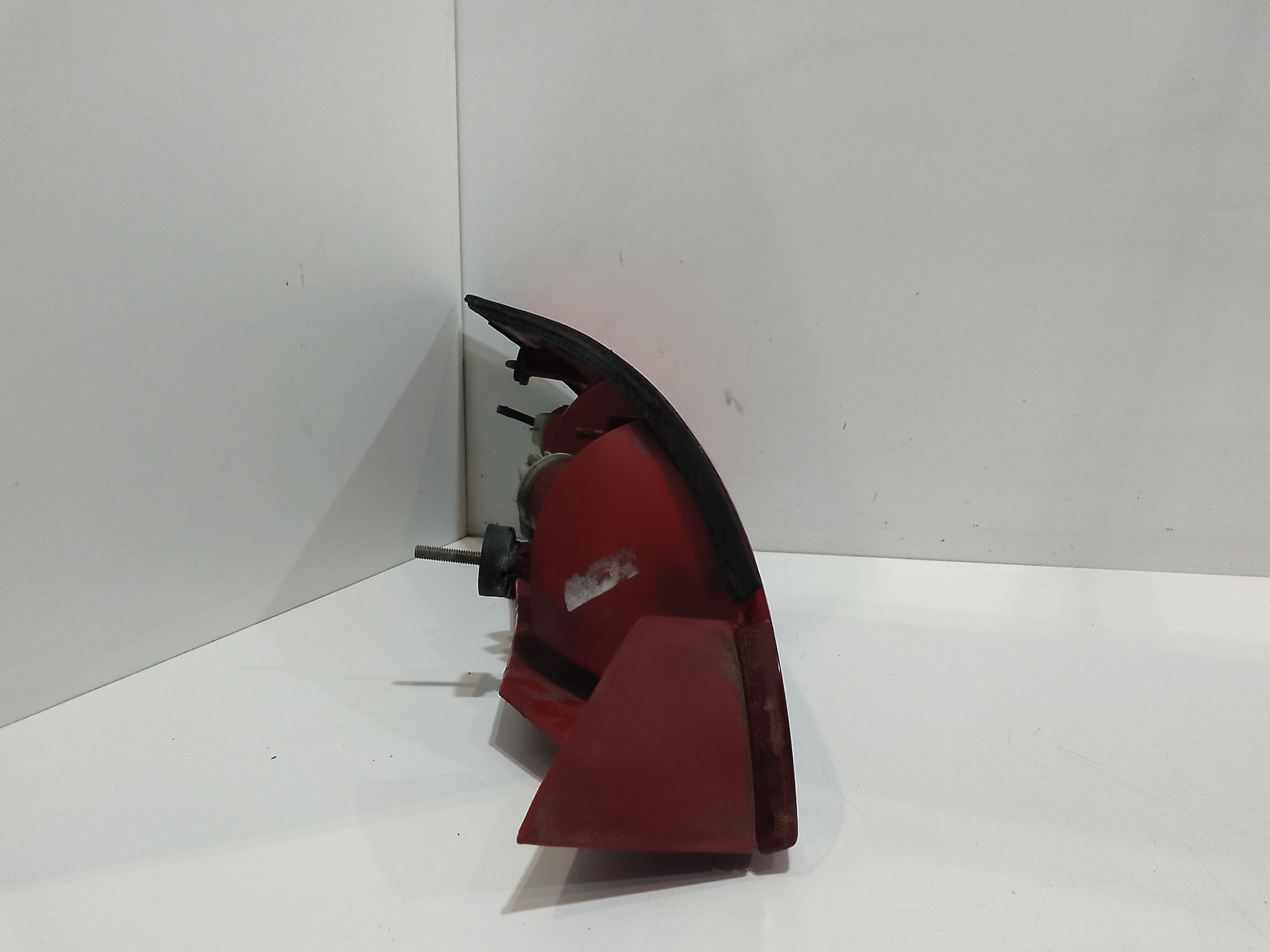 Stop fanale Posteriore sinistro lato Guida per Ford Focus Berlina 2 Serie (2001 - 2004)