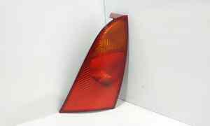 Stop fanale posteriore Destro Passeggero per Ford Focus Berlina 2 Serie (2001 - 2004)