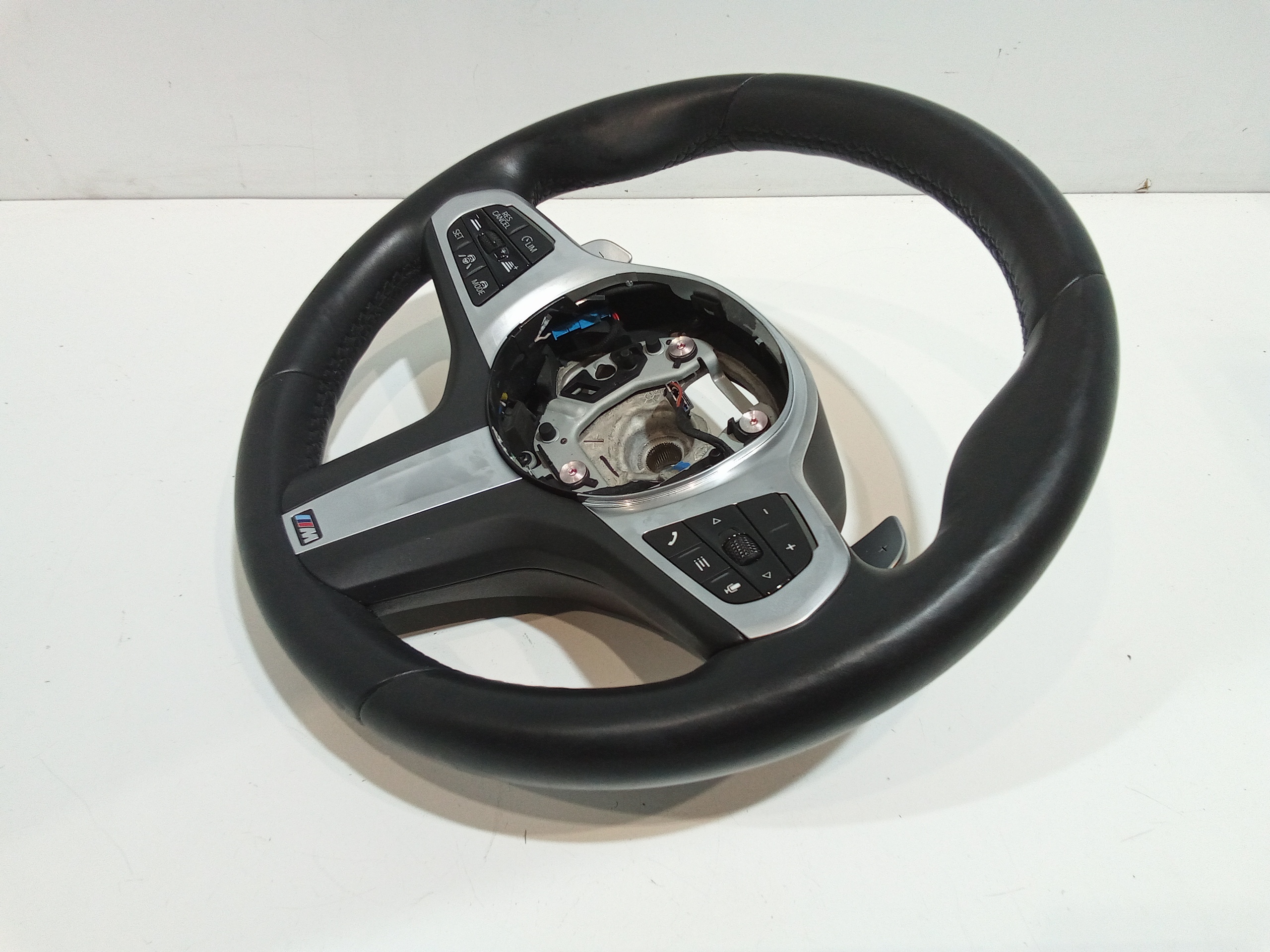 Volante per Bmw X6 Serie (G06) (19>) (2019 - In produzione)