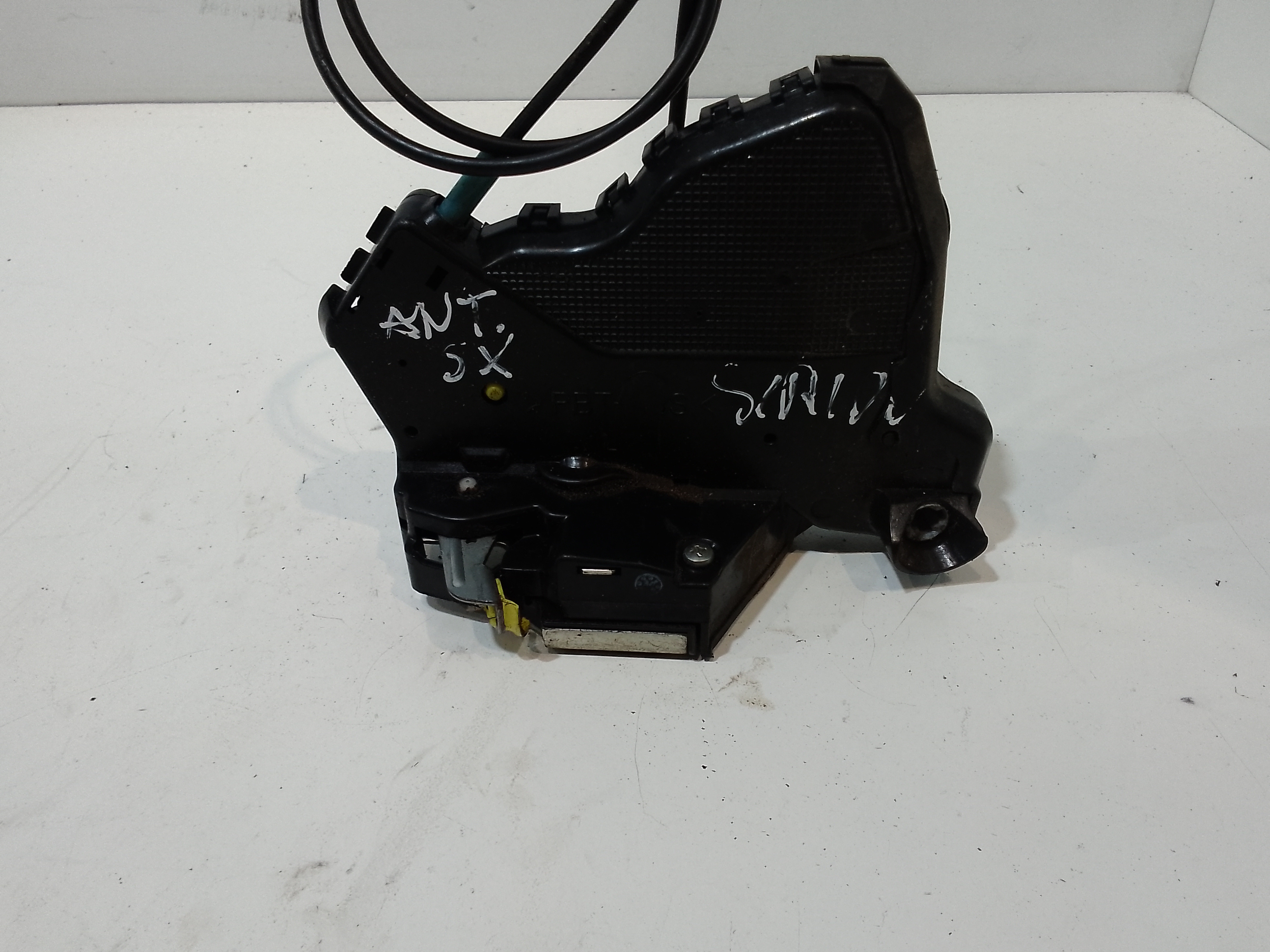 Serratura Anteriore Sinistra per Daihatsu Sirion 2 Serie (2005 - In produzione)