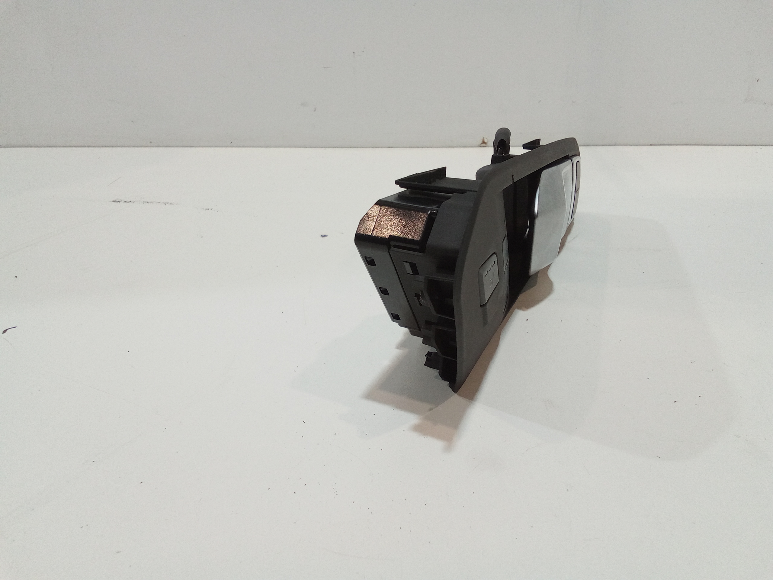 Maniglia interna Anteriore Destra per Bmw X6 Serie (G06) (19>) (2019 - In produzione)