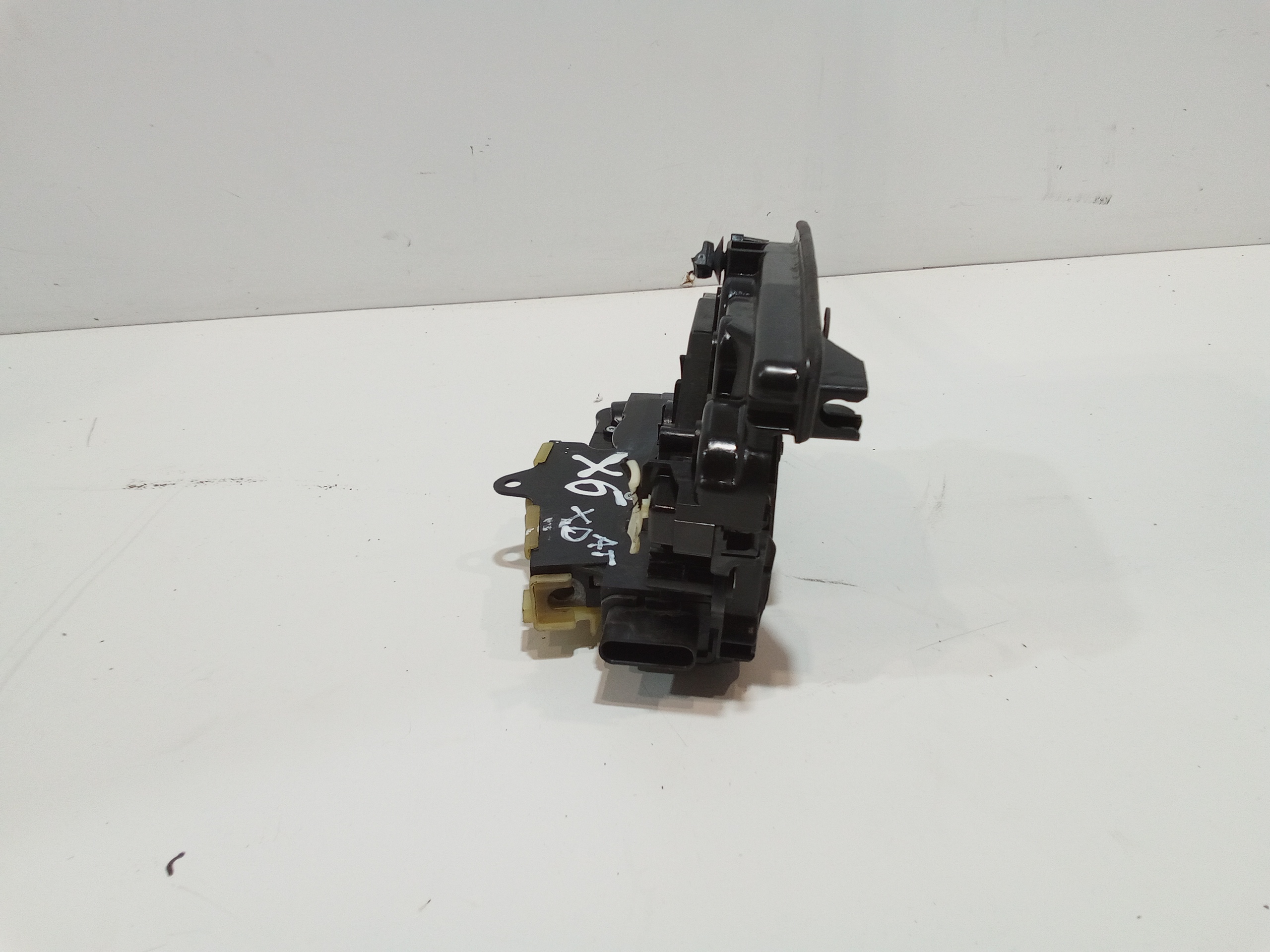 Serratura Anteriore Destra per Bmw X6 Serie (G06) (19>) (2019 - In produzione)