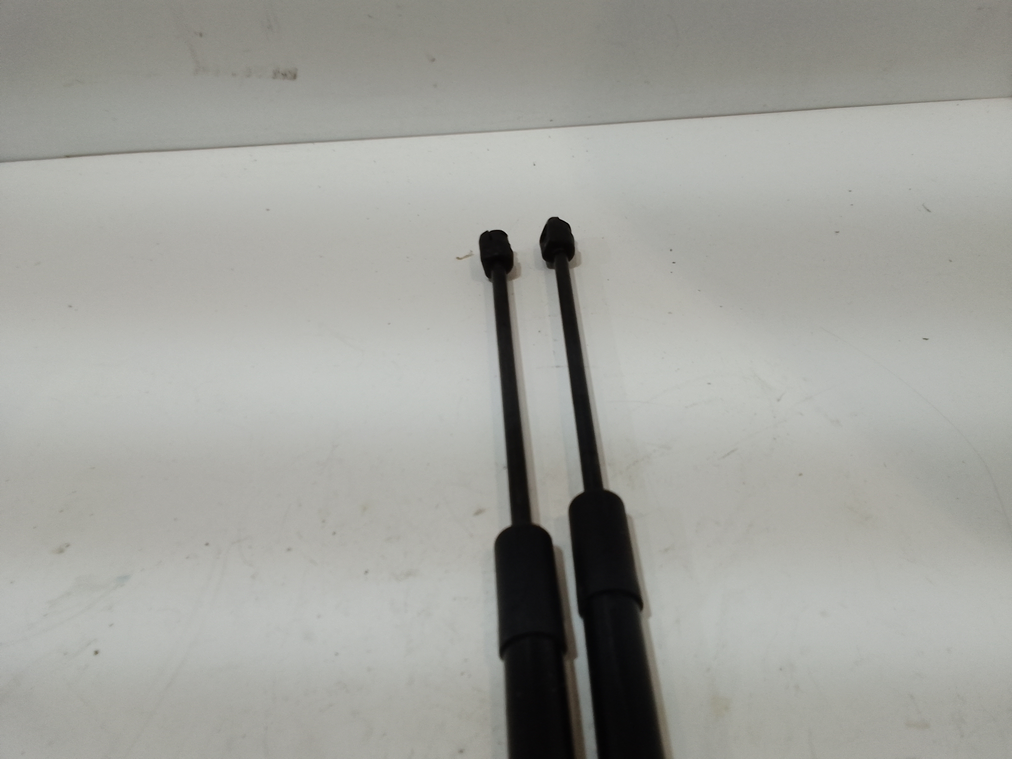 Pistoncini cofano Post. per Mini Countryman S (16>) (2016 - In produzione)