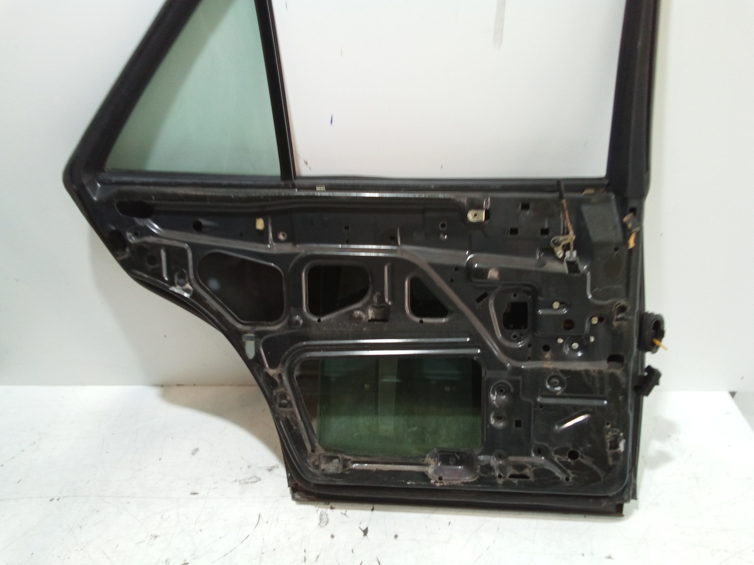 Portiera Posteriore Sinistra per Mercedes 190 W201 (1983 - 1993)