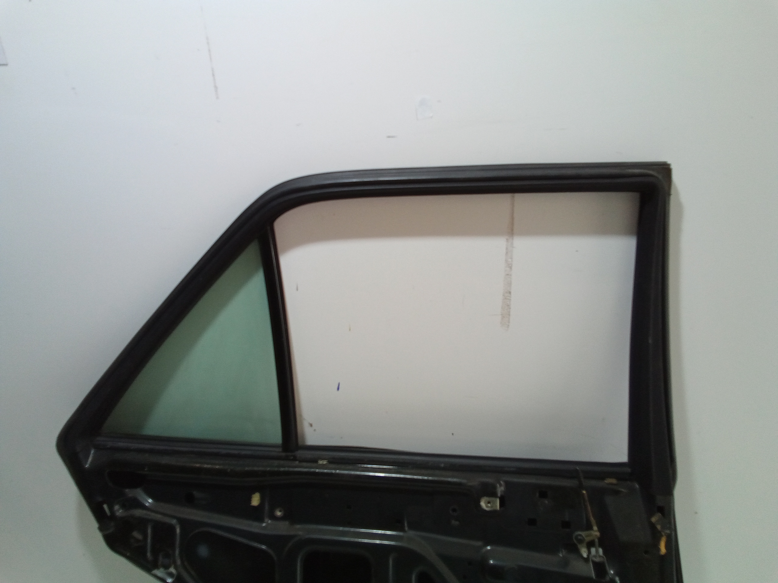 Portiera Posteriore Sinistra per Mercedes 190 W201 (1983 - 1993)