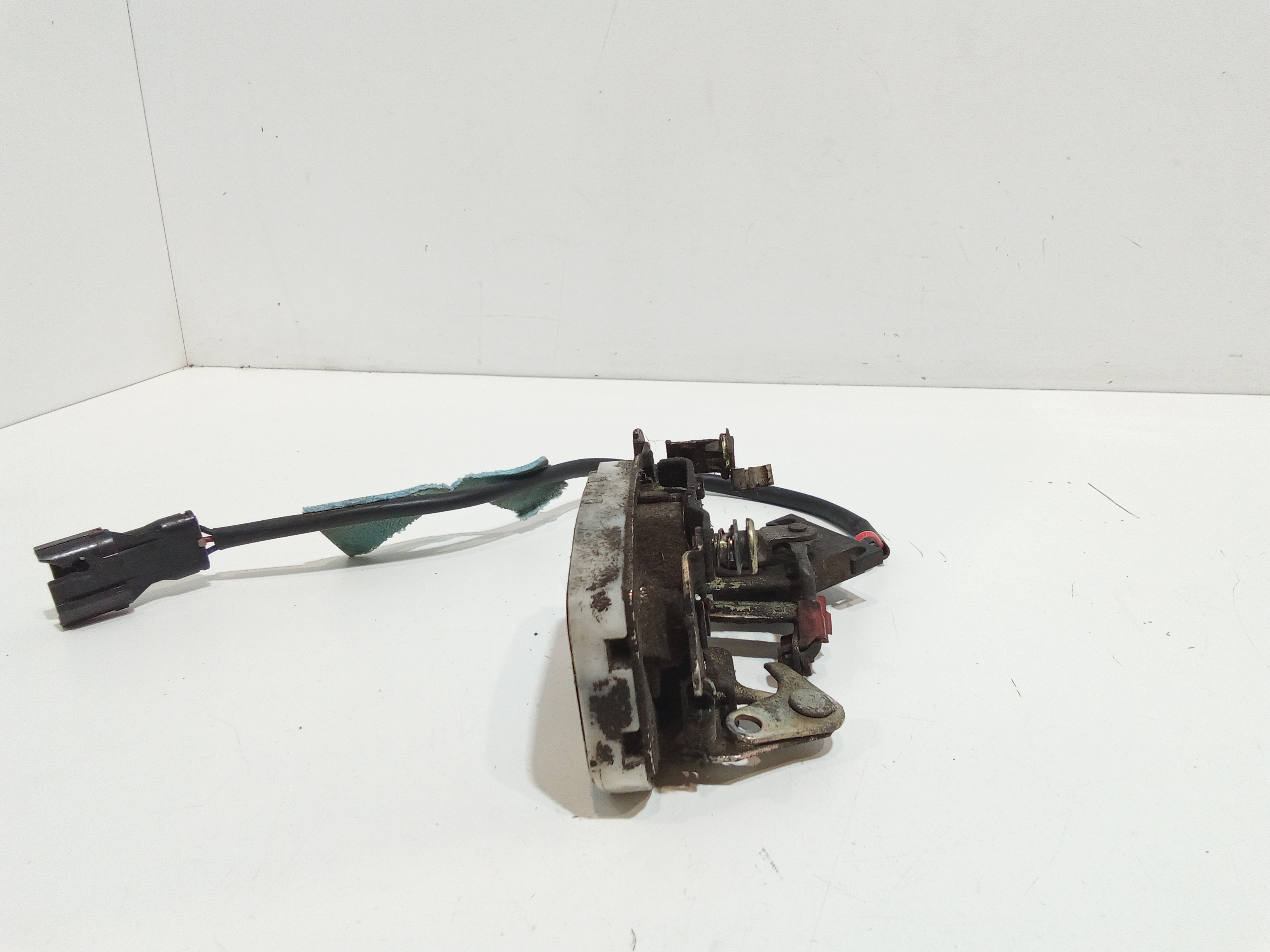 Serratura Anteriore Sinistra per Kia Sportage Serie (98>04) (1998 - 2004)