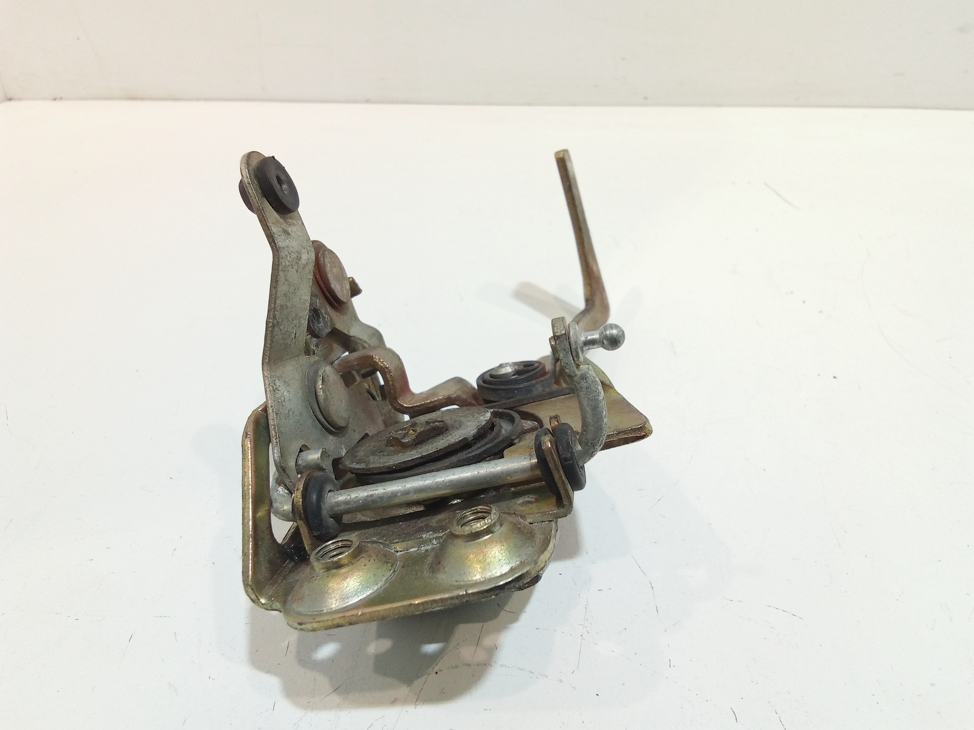 Serratura Anteriore Sinistra per Lada Niva (1994 - 1999)