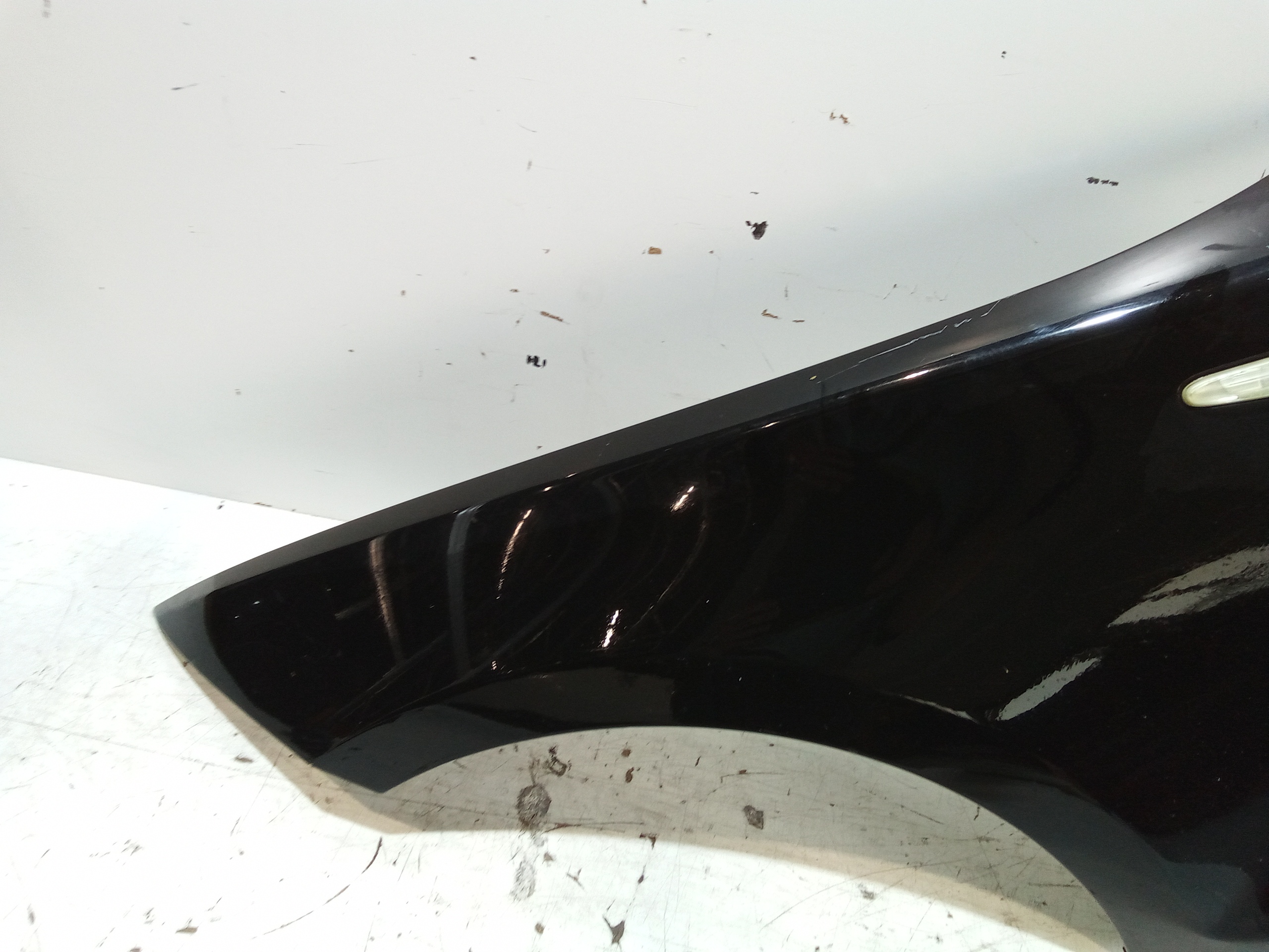 Parafango Anteriore Sinistro per Bmw Serie 1 Serie (e87) (04>07) (2004 - 2007)