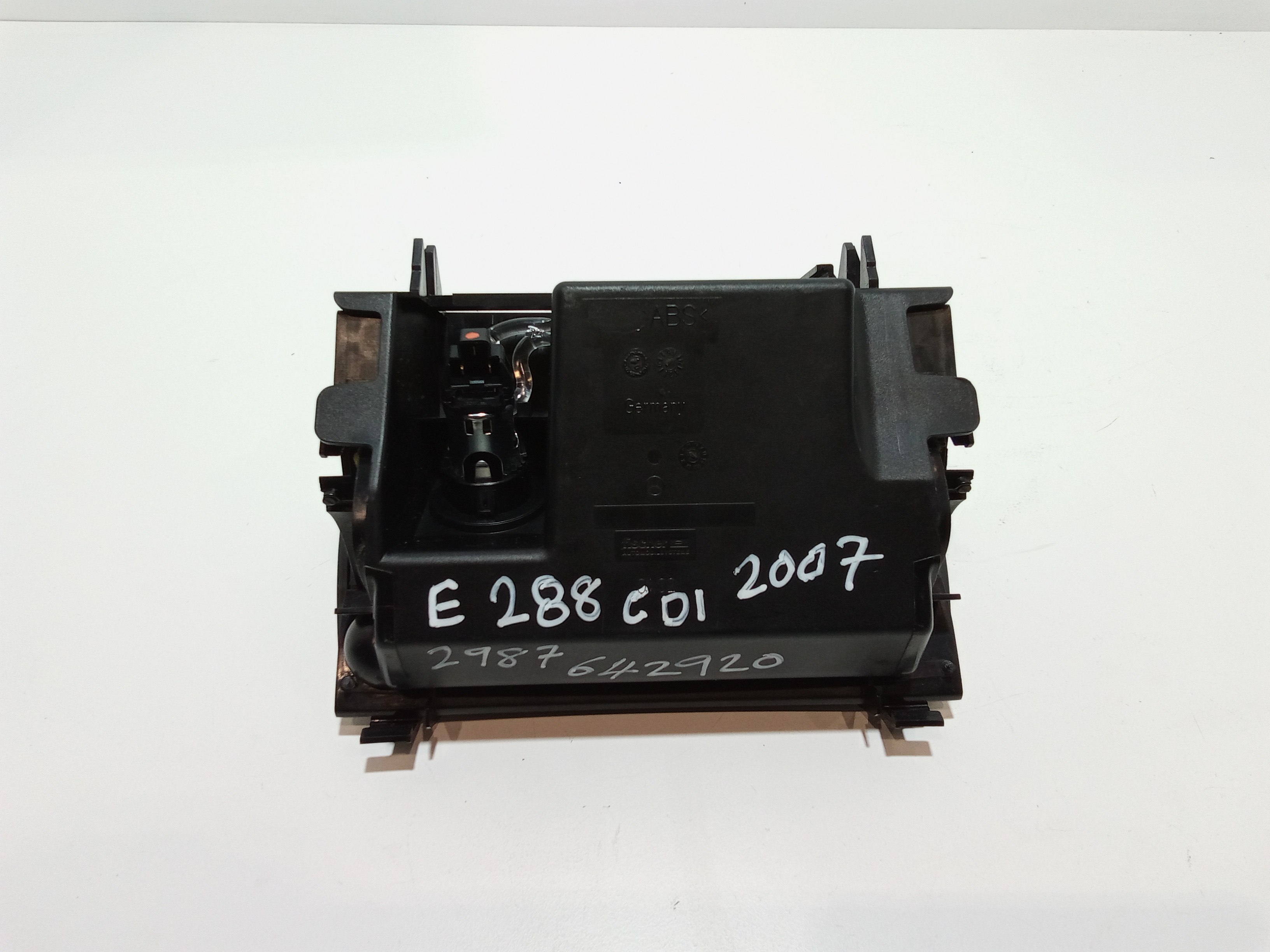 Vano portaoggetti per Mercedes Classe E S. Wagon W211 (2002 - 2007)