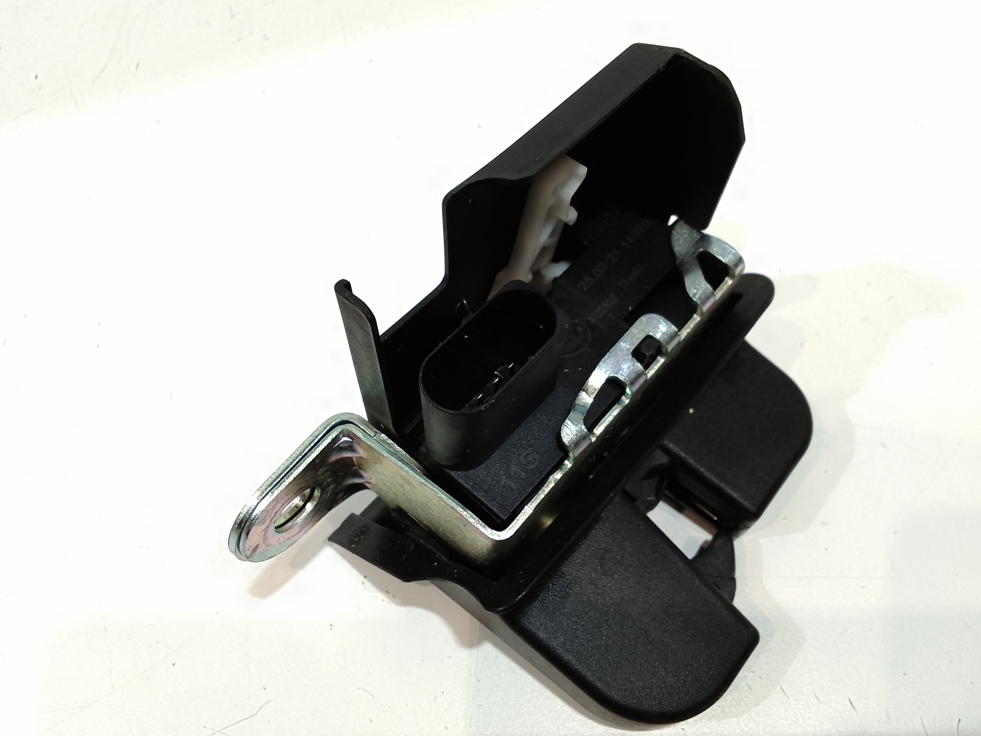 Serratura Cofano Posteriore per Volkswagen Golf Serie Viii (19>) (2019 - In produzione)